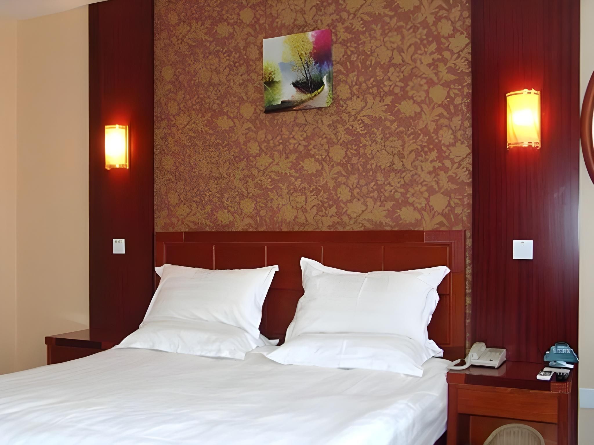 GTI - 1 Bed Room with View, Cinema