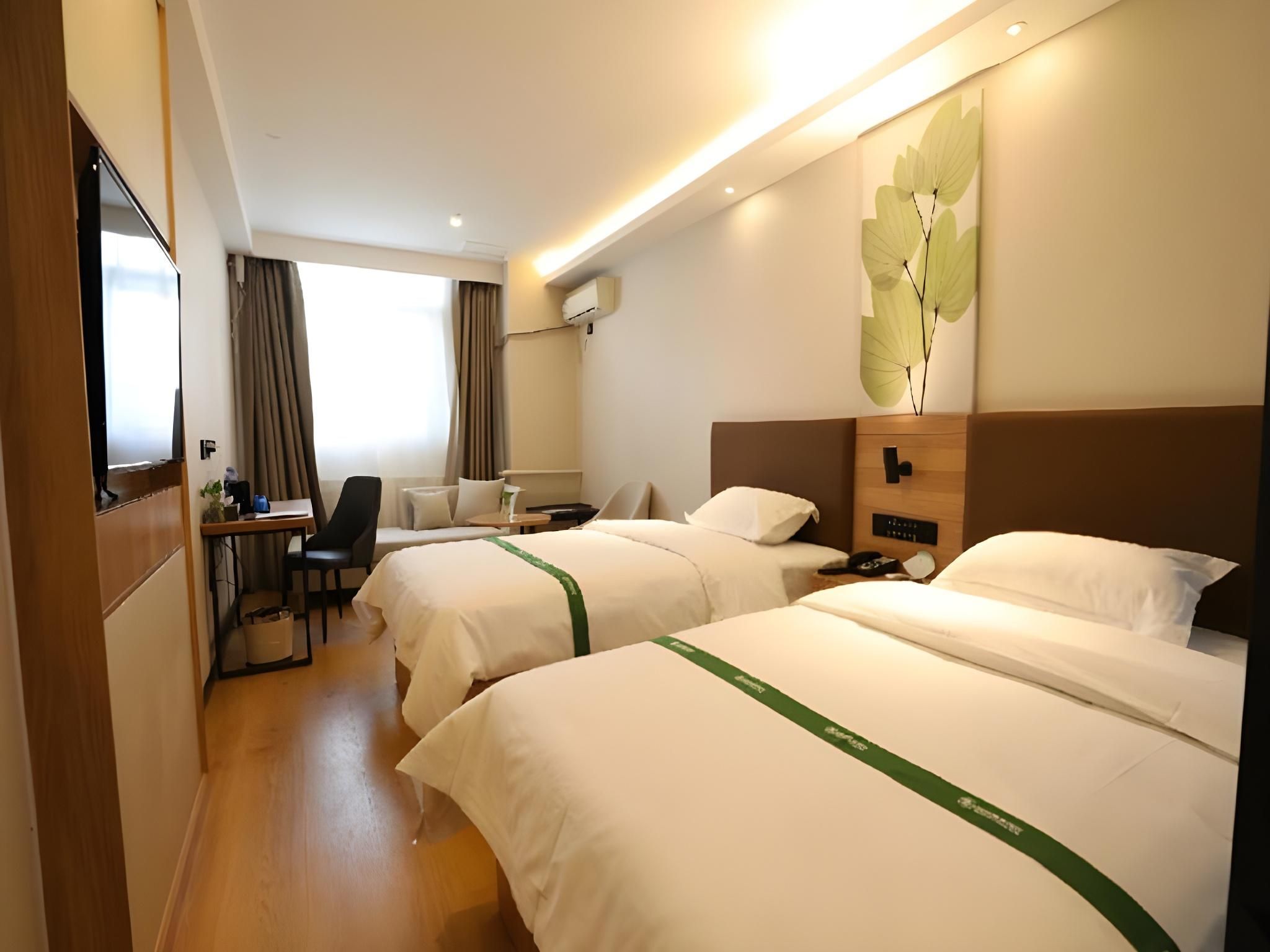 2 Bed Twin Superior Room