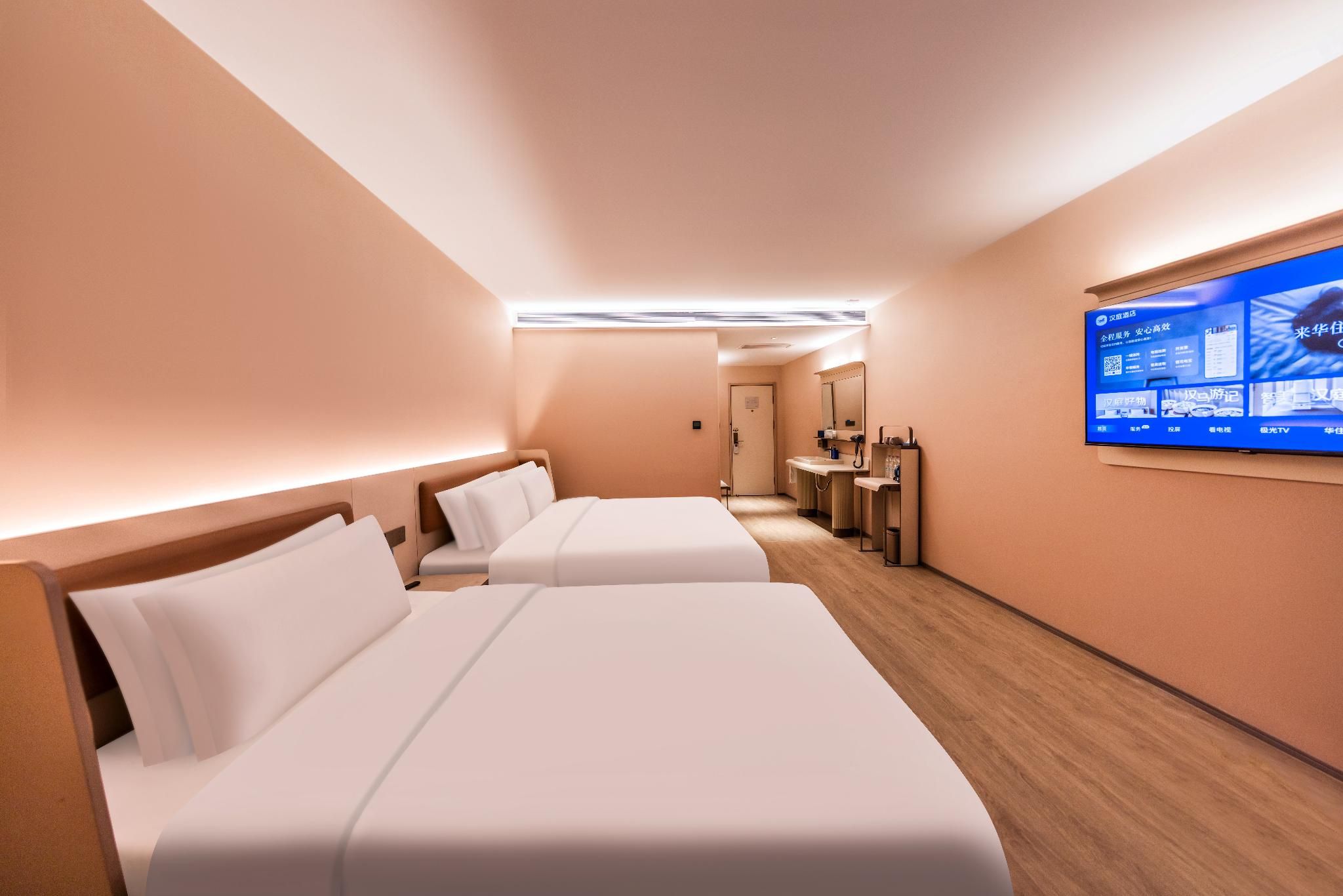 Deluxe Family Room, Guest room