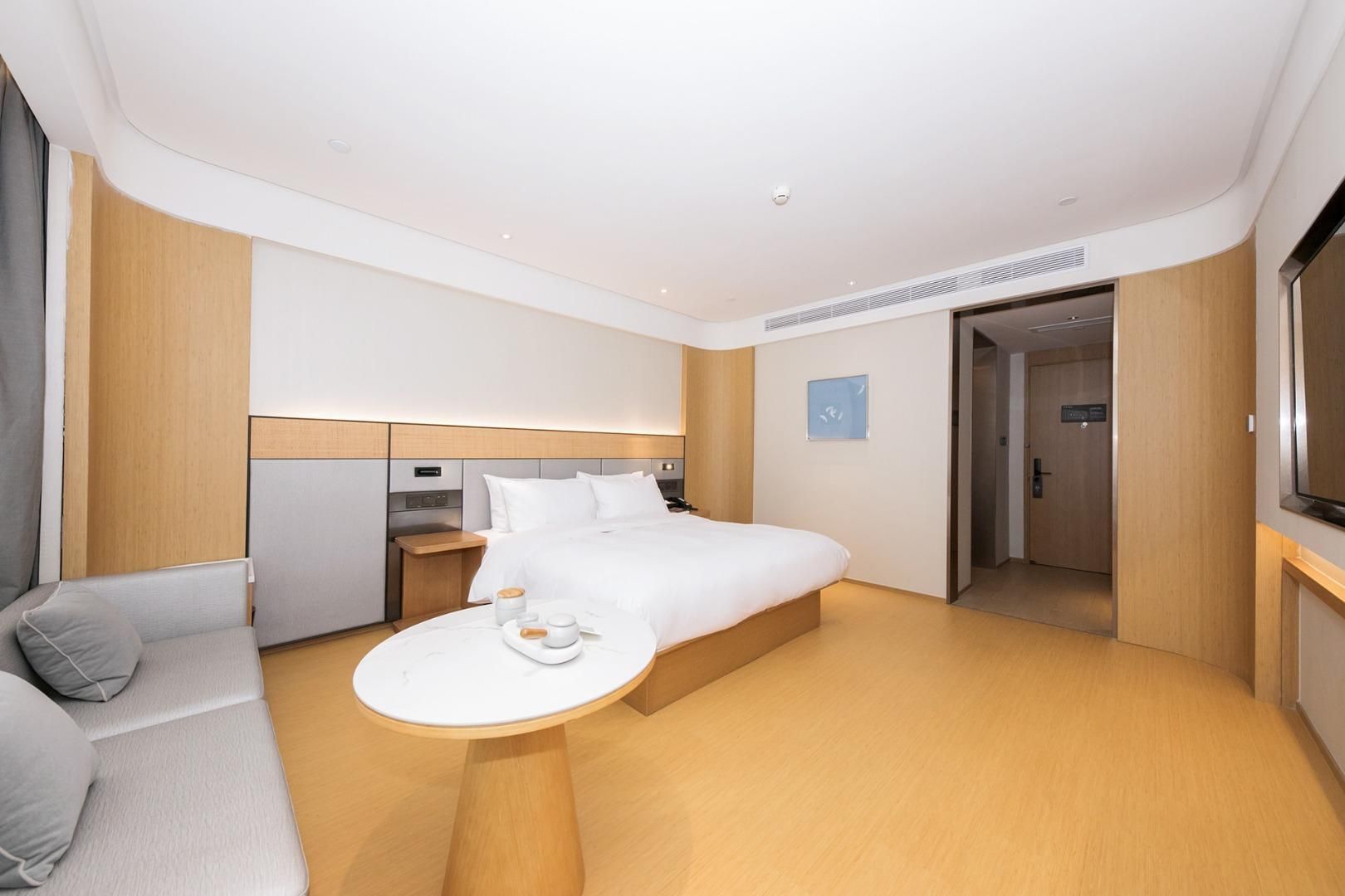 Huazhu - Superior BedRoom