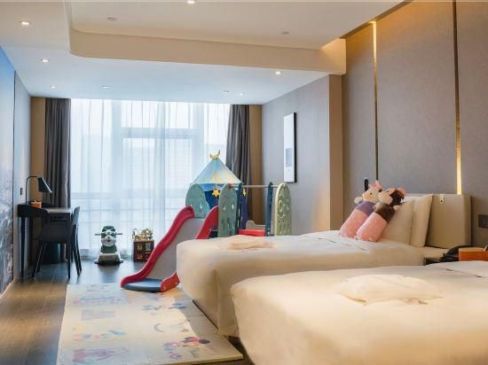 Jimu Family Twin Room