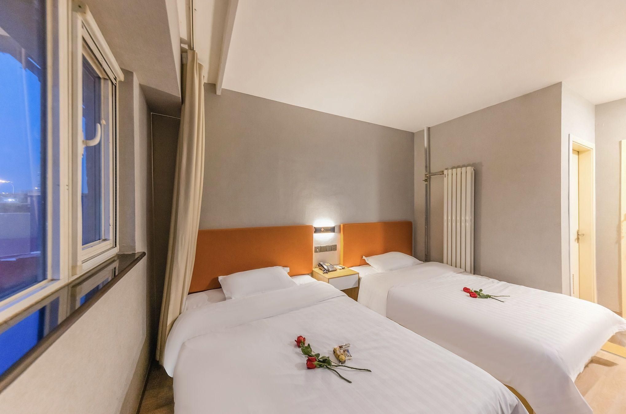 Economy Room