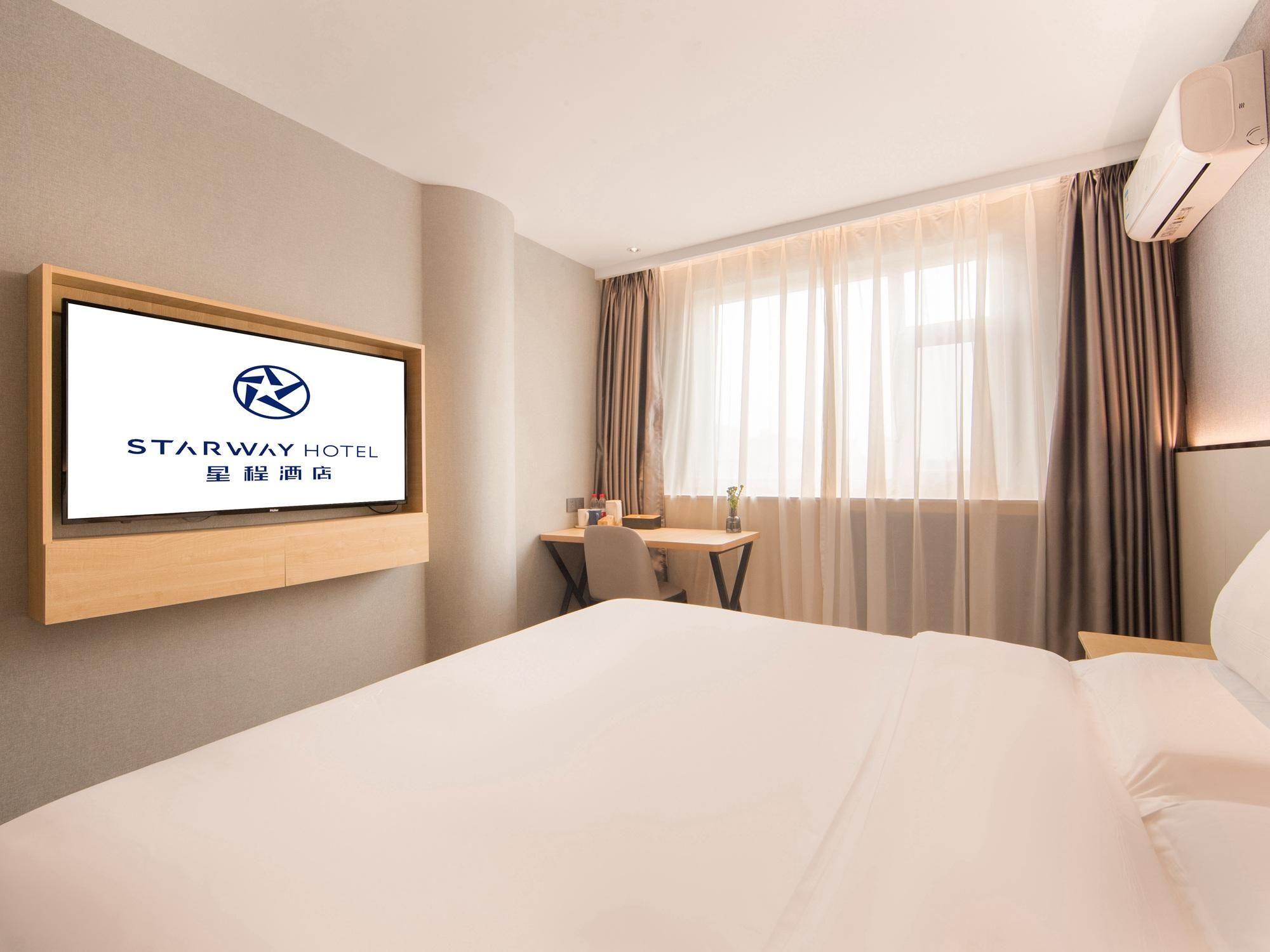 Business Queen Bed Room