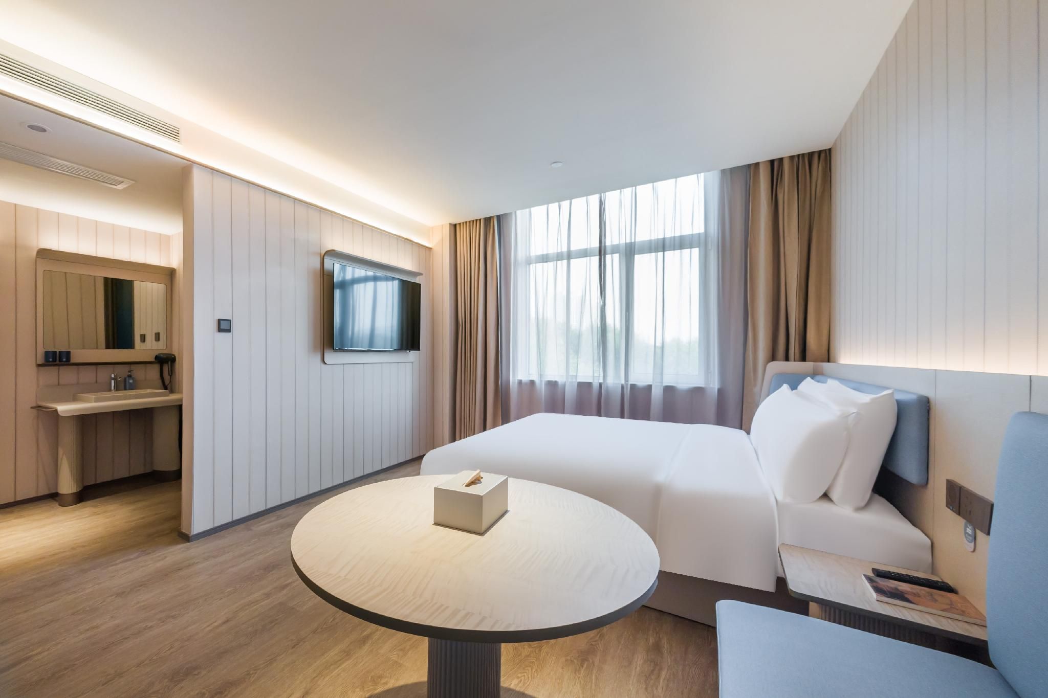 Business Queen Bed Room