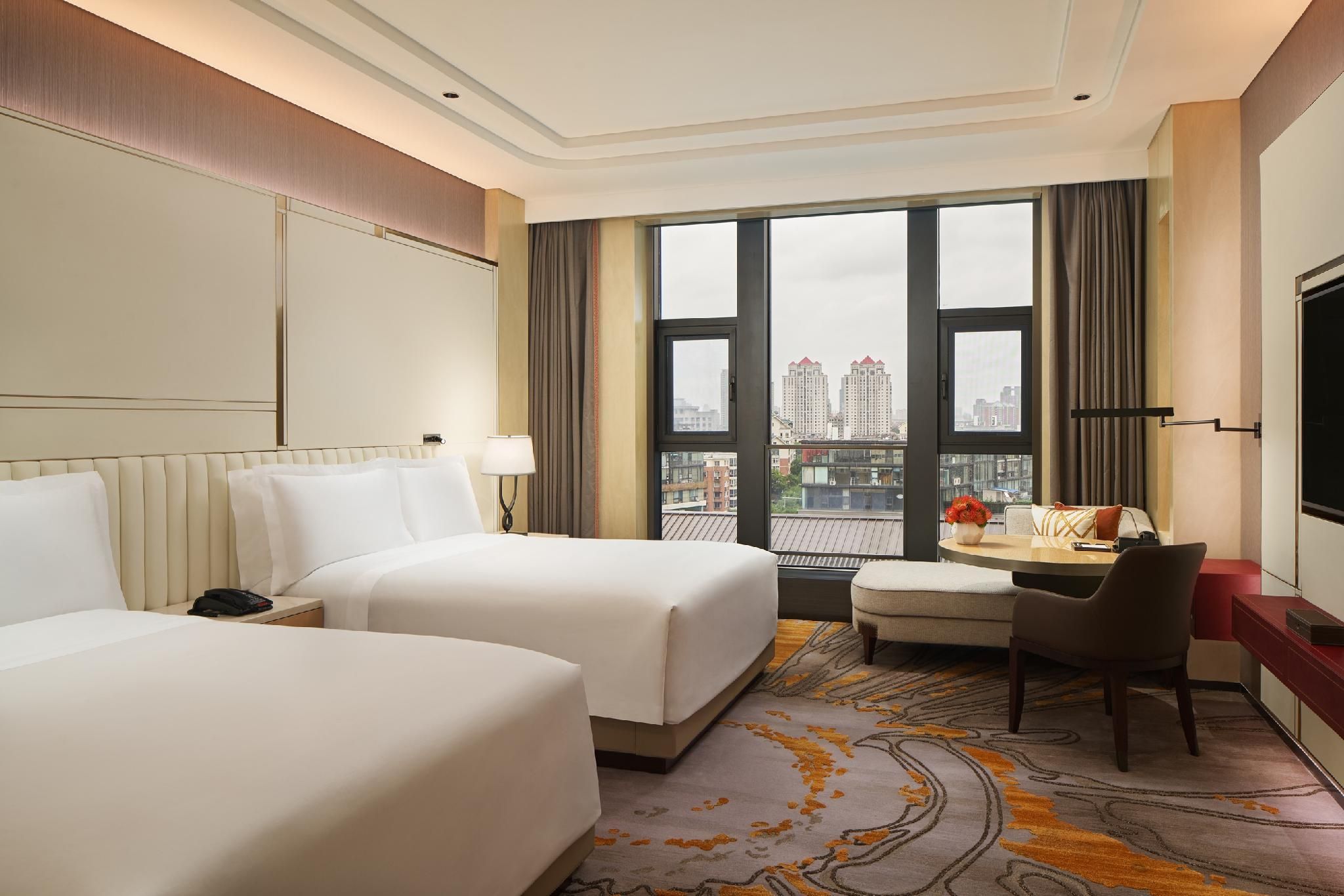 2 QUEEN EXECUTIVE ROOM
