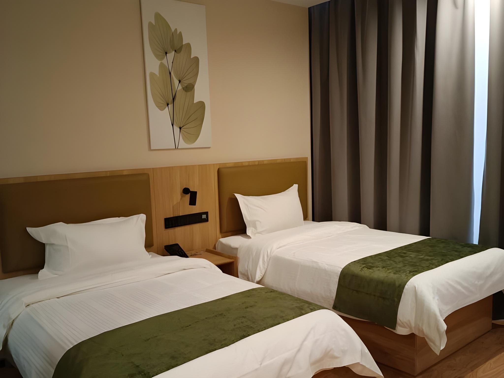 Twin Deluxe Room