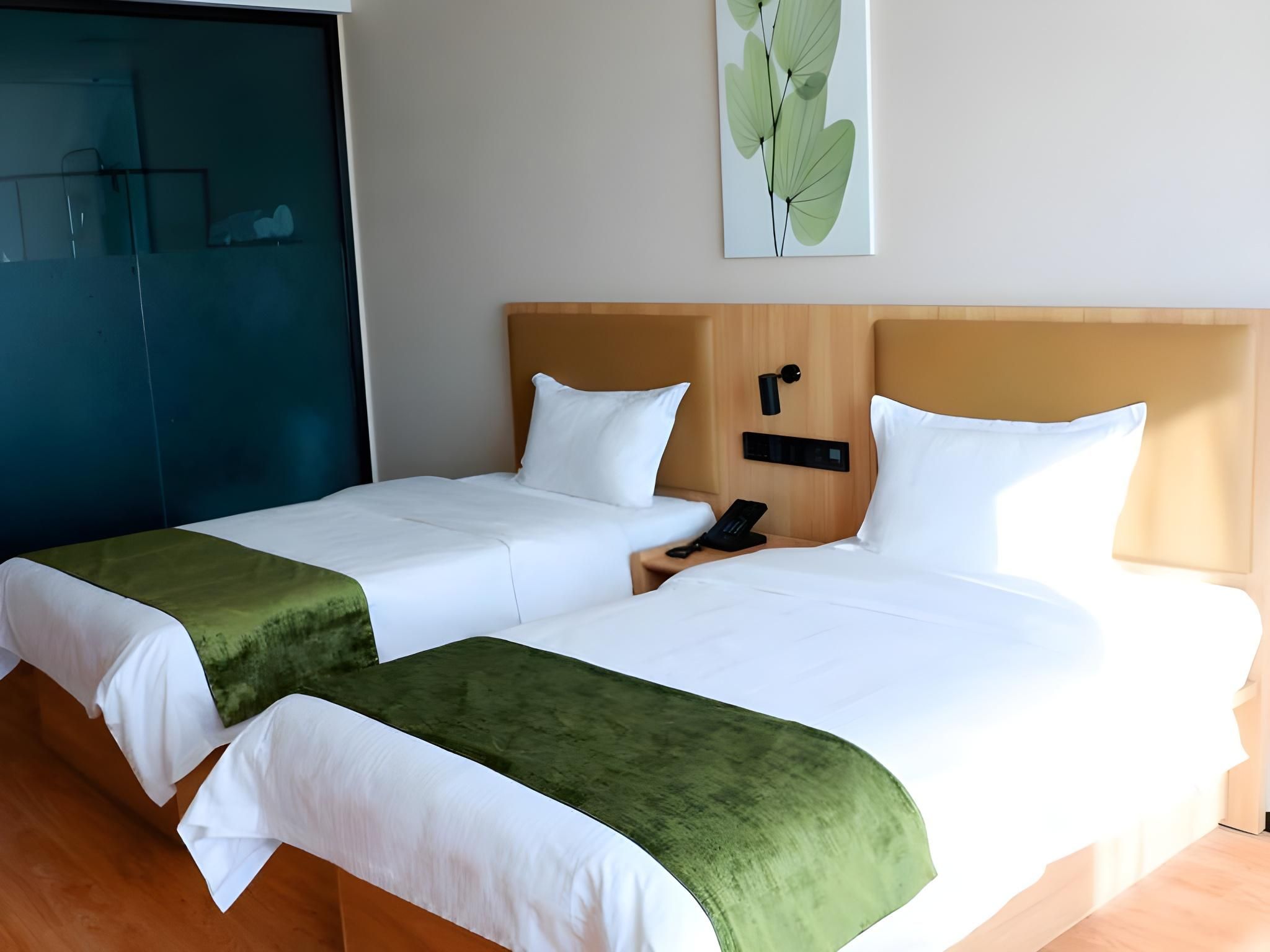 2 Bed Twin Superior Room