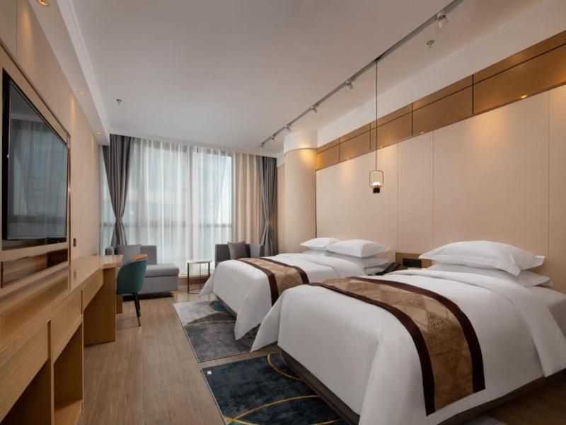 Twin Deluxe Room