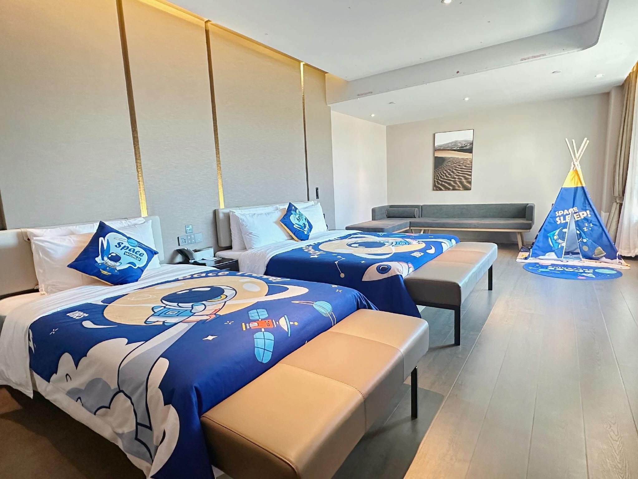 Jimu Family Suite