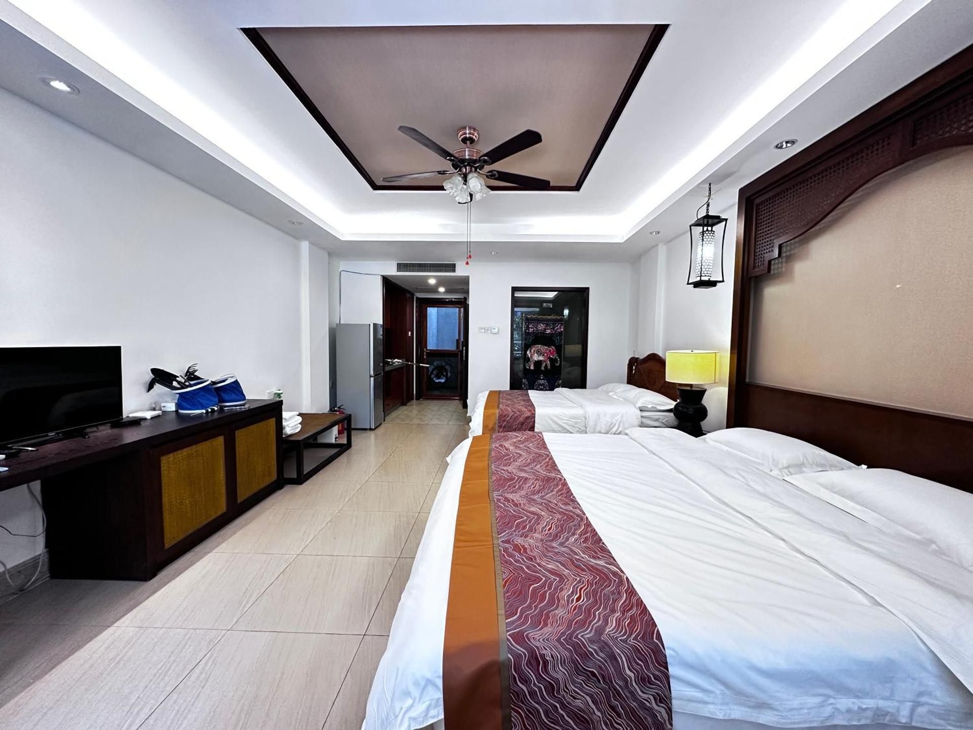 Apartment with Balcony