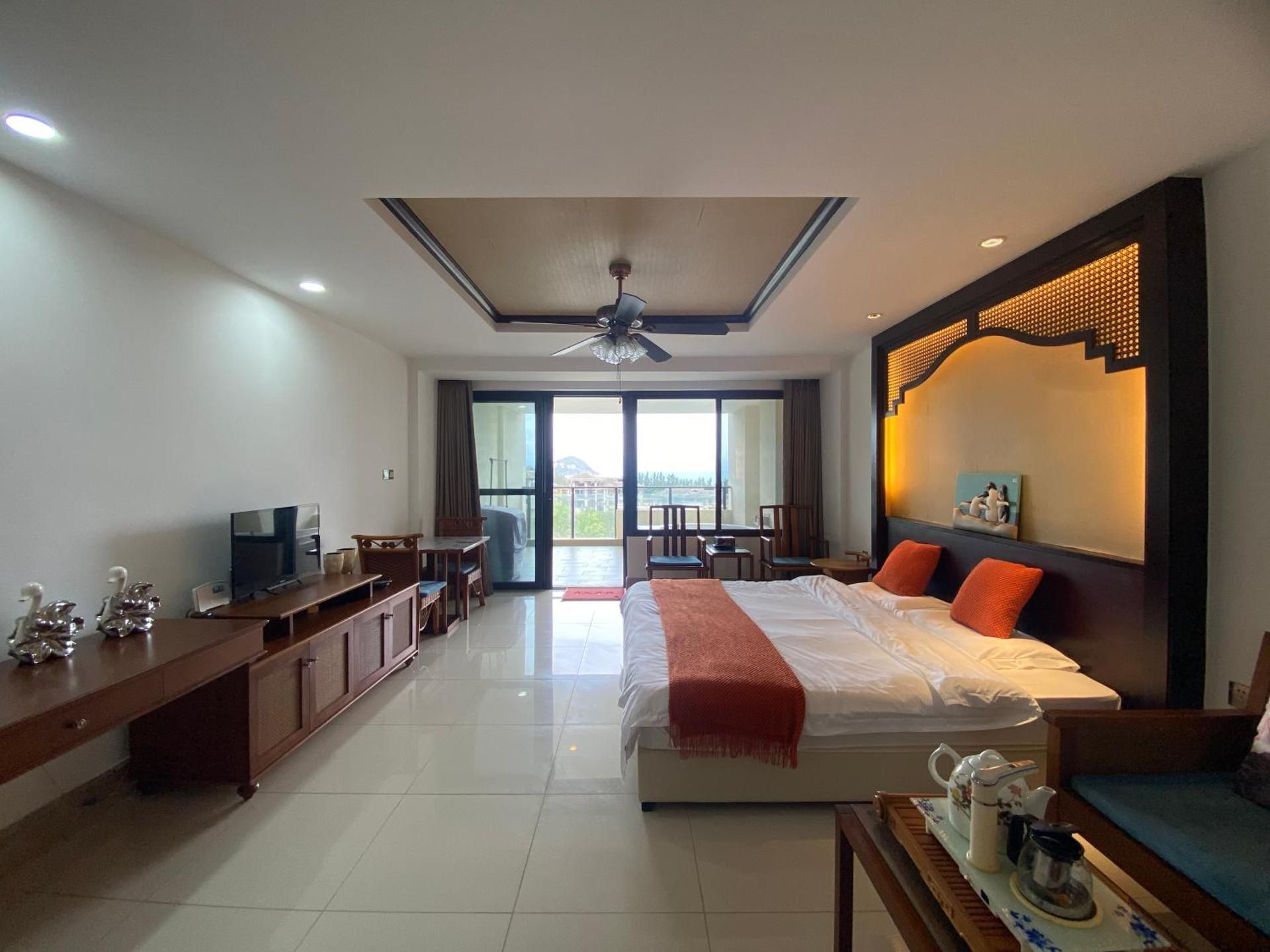 One-Bedroom Apartment with Garden View