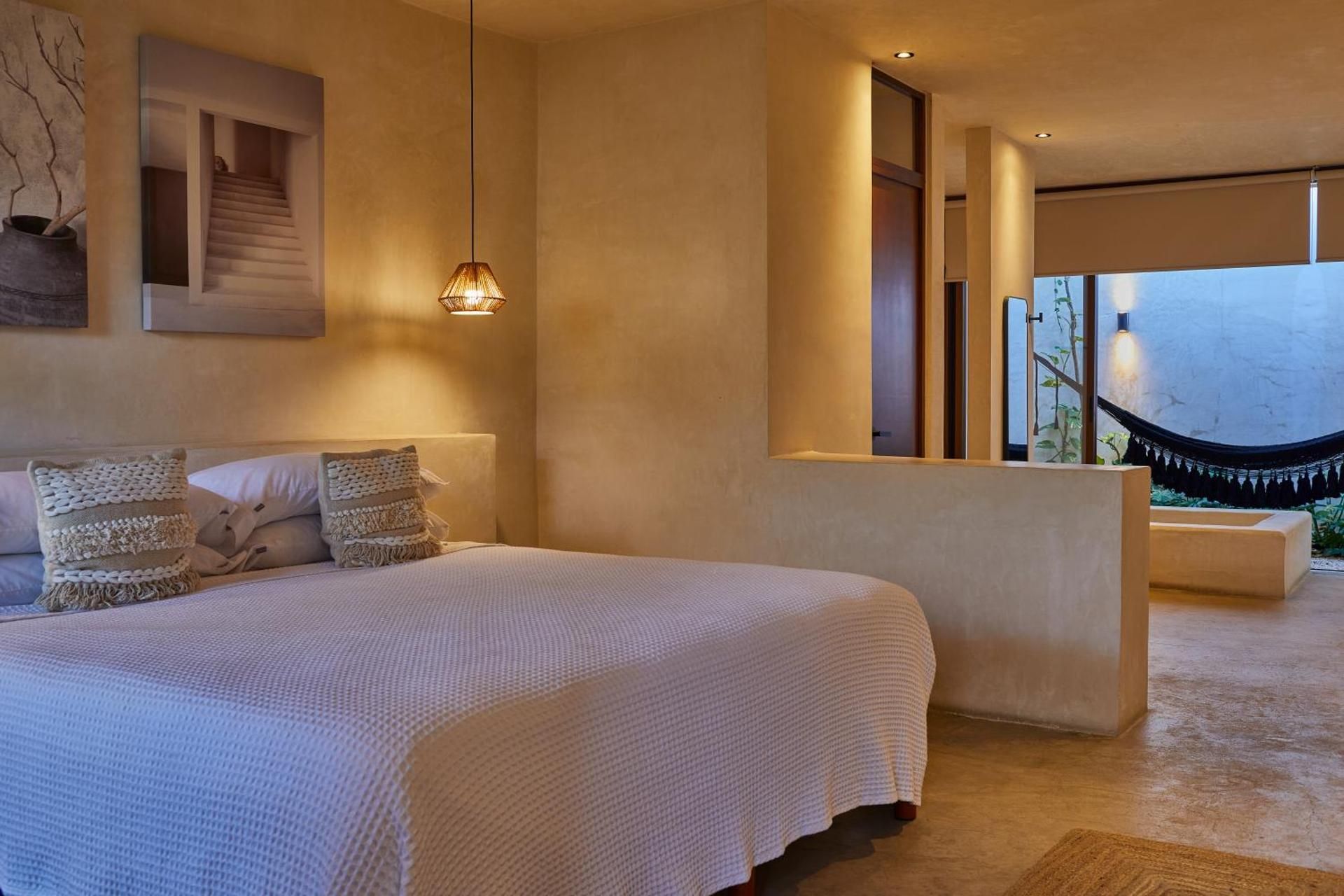 Aldea Itzamatul Deluxe King Room