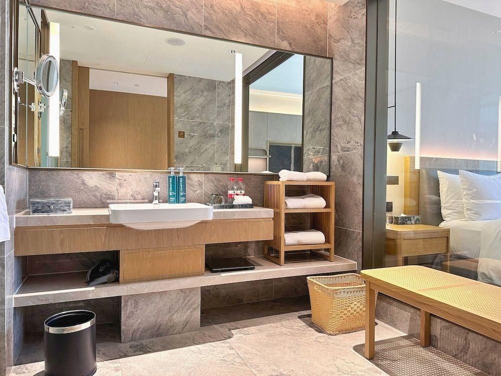 DoubleTree by Hilton Lingshui Hot Spring King Guest Room 2