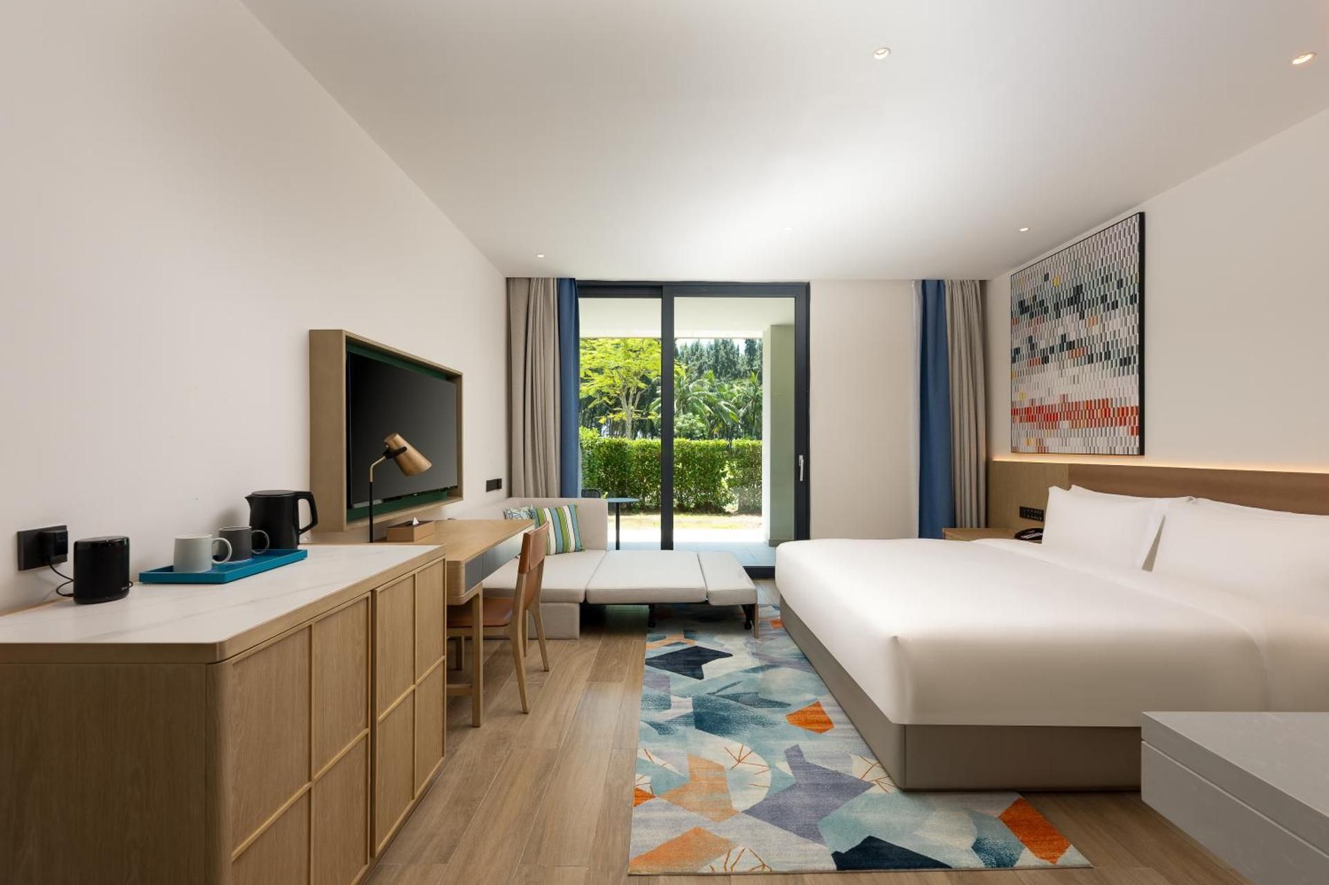 King Room with Side Sea View - Non-Smoking
