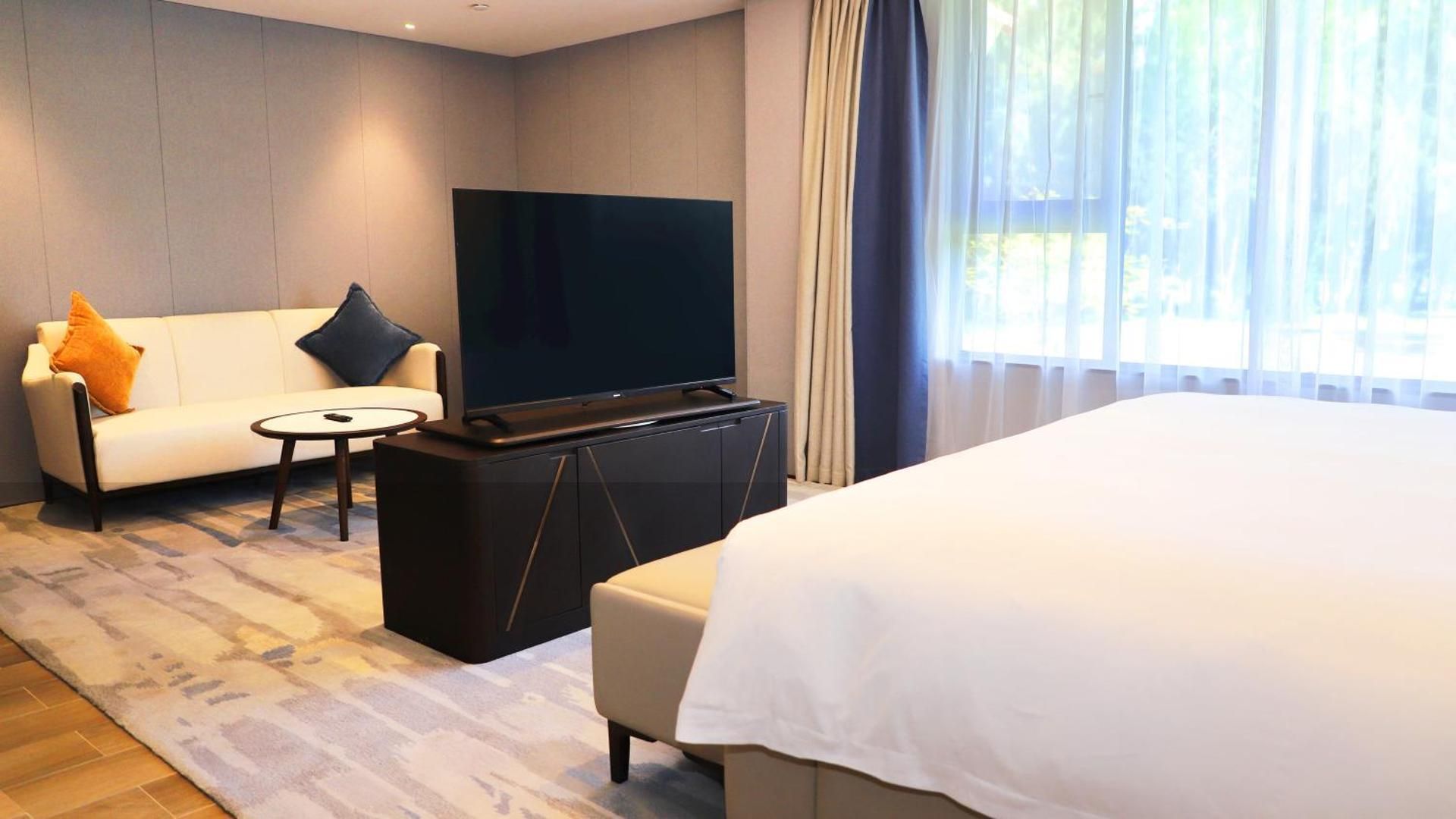 Two-Bedroom Suite with Outdoor Private Pool