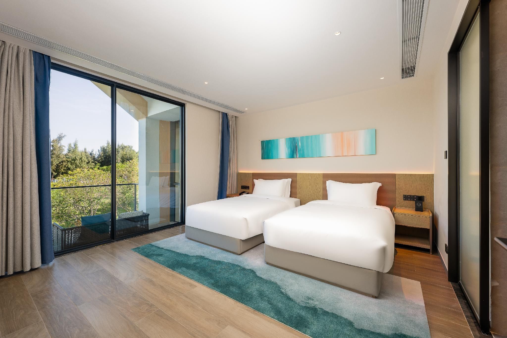 1 King 2 Double Two Bedroom Suite