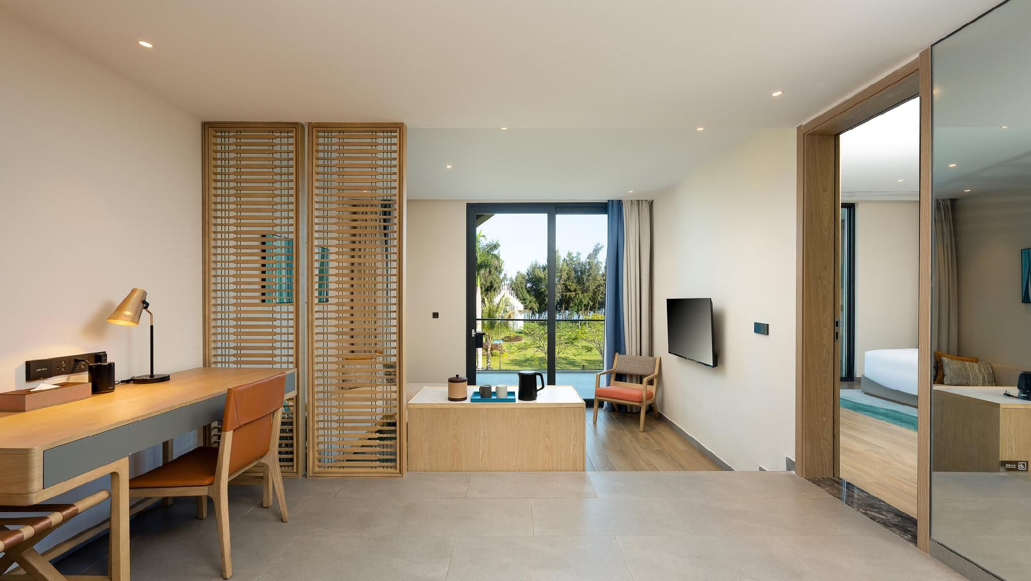 1 Bedroom Suite 2 Double Forecast View Sea View