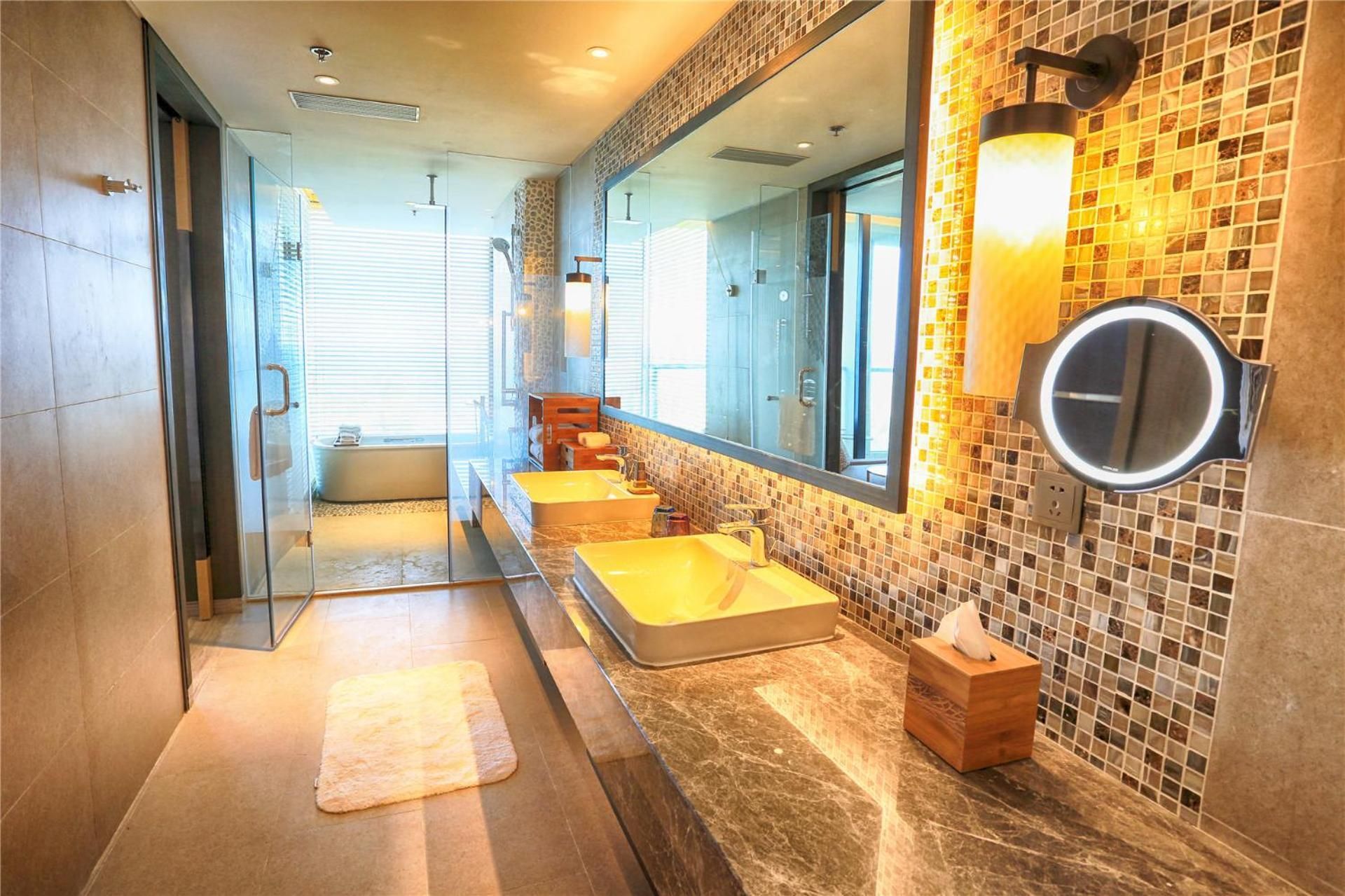 North Ocean Bath Suite, 1 Bedroom Suite, 1 King, North Tower, Balcony