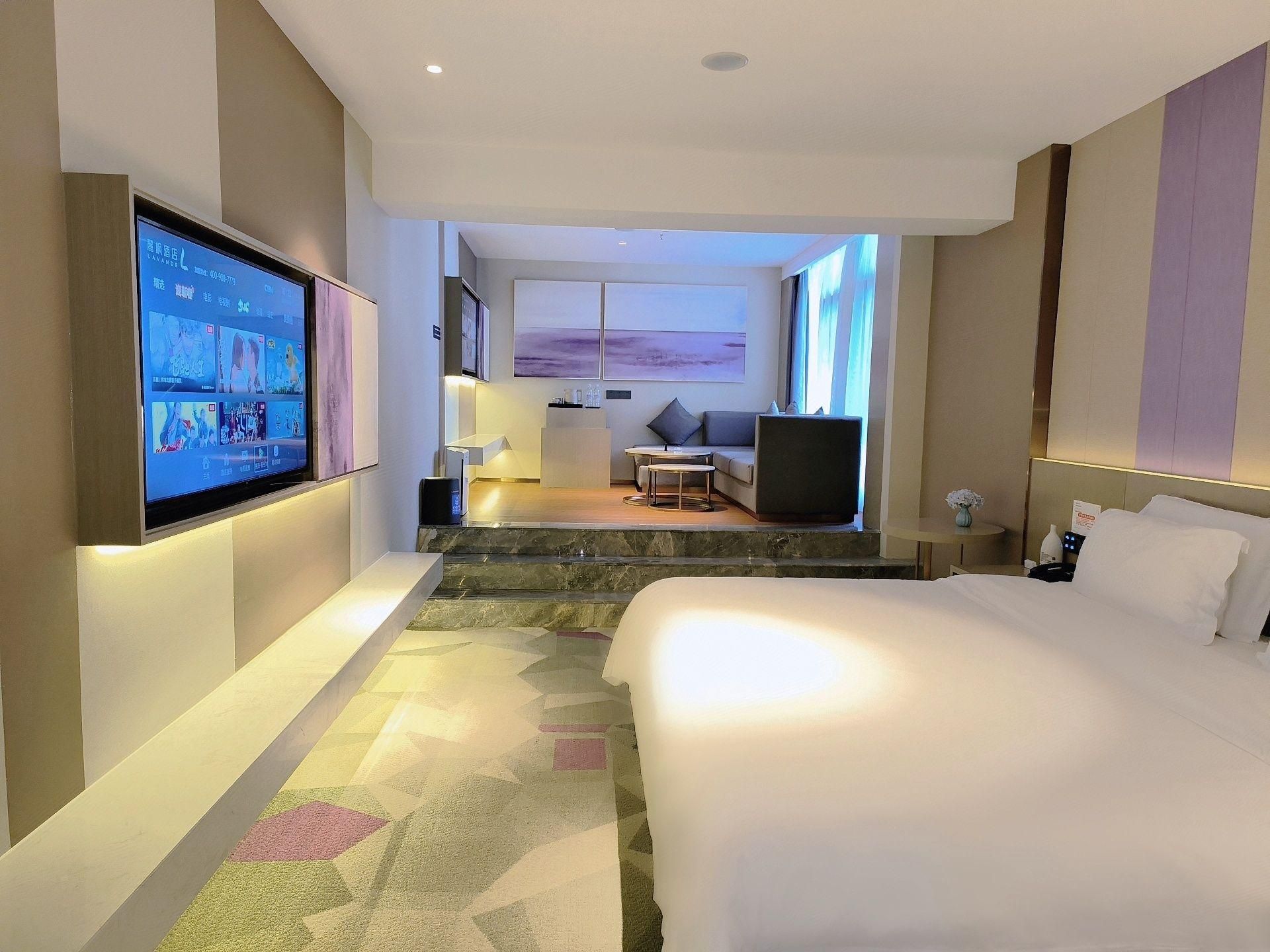 WH - Business Suite Bed Room