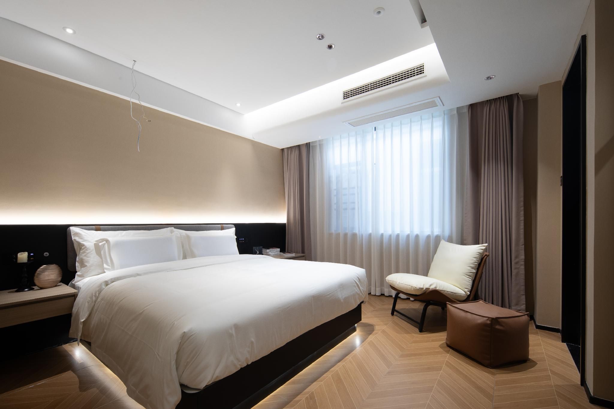 Big Room