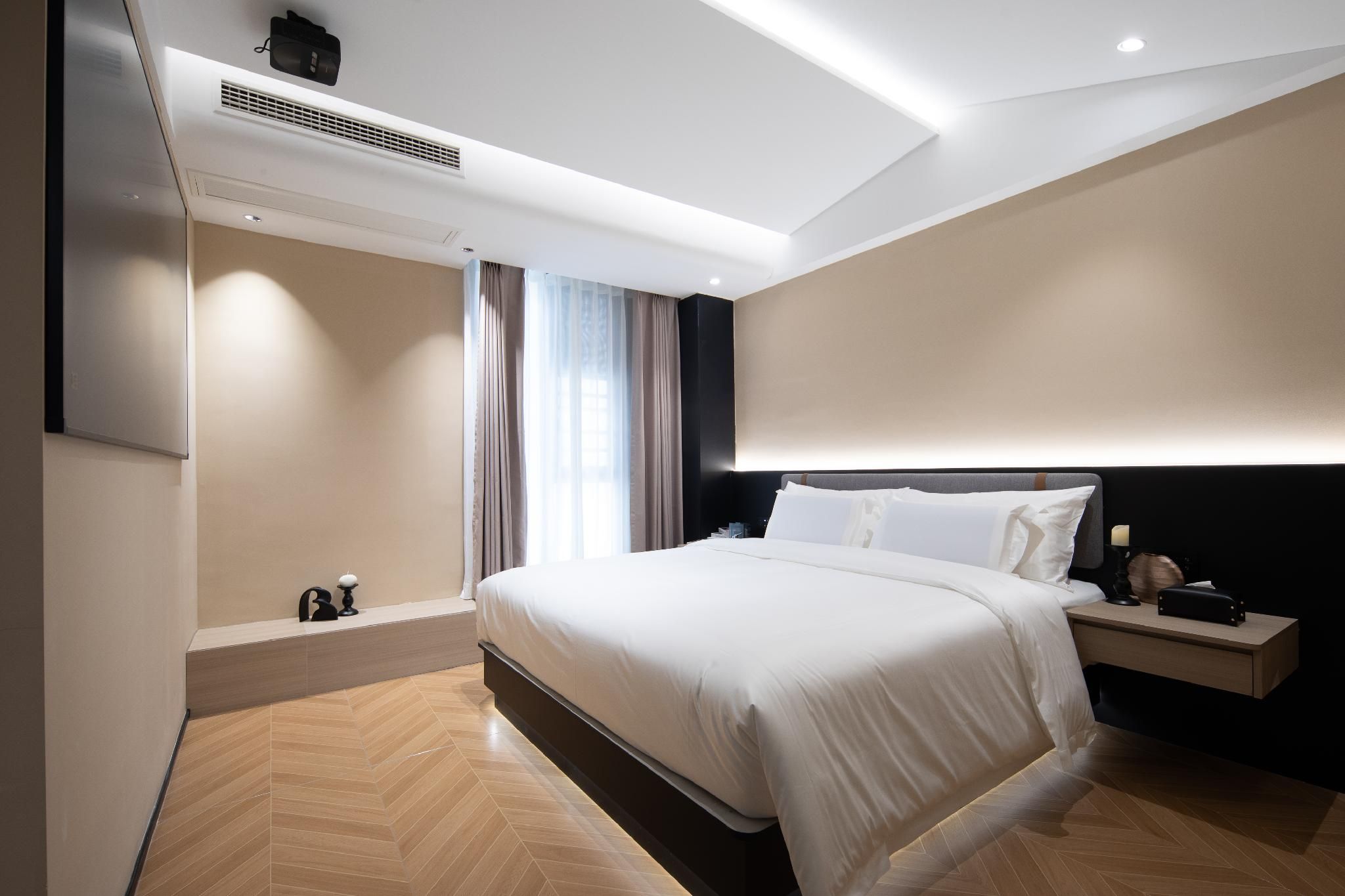 Big Room