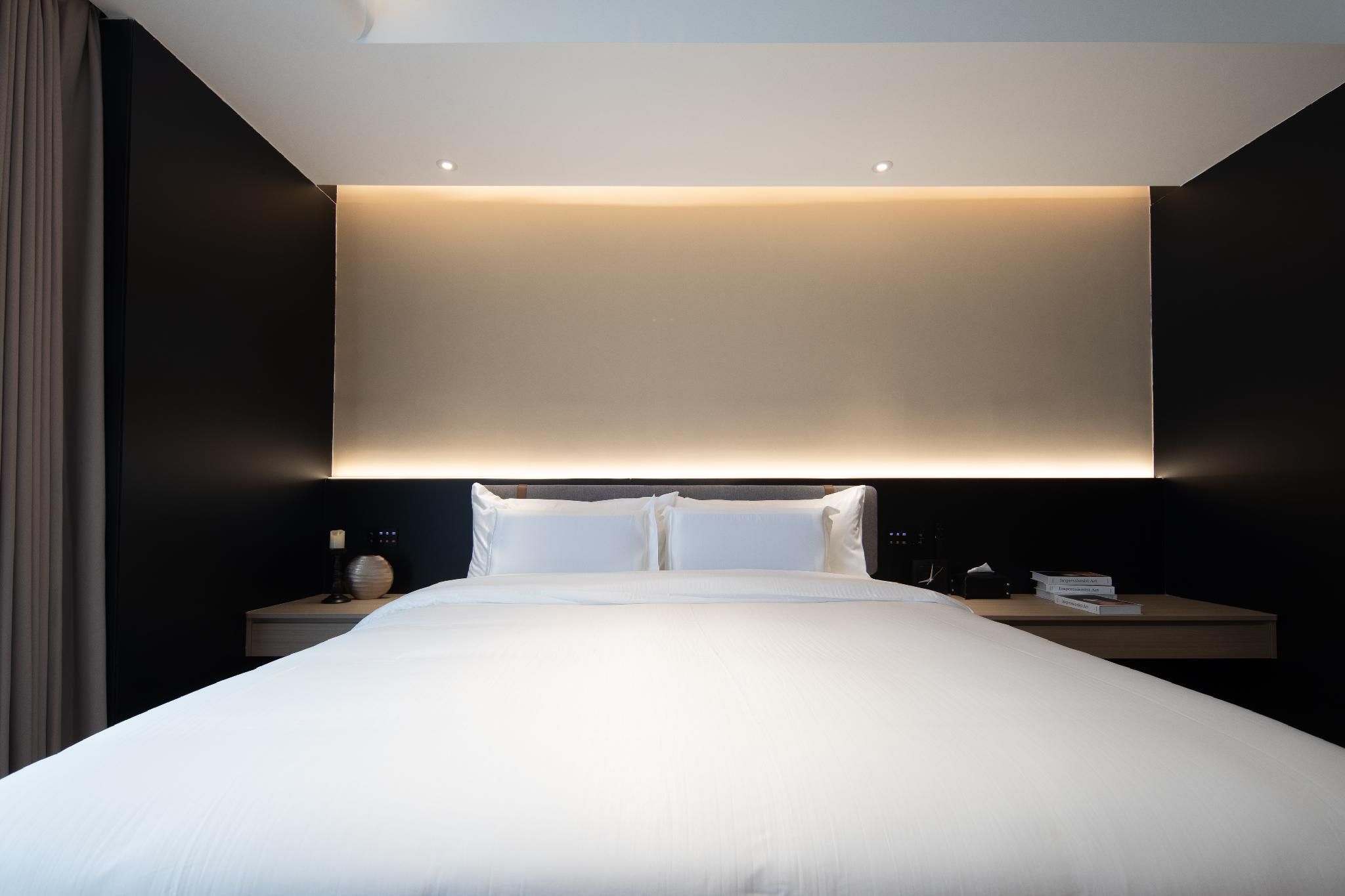 Queen Suite