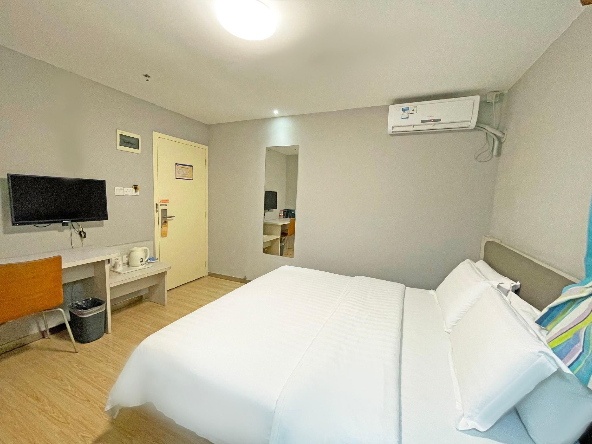WH - Traditional Bed Room