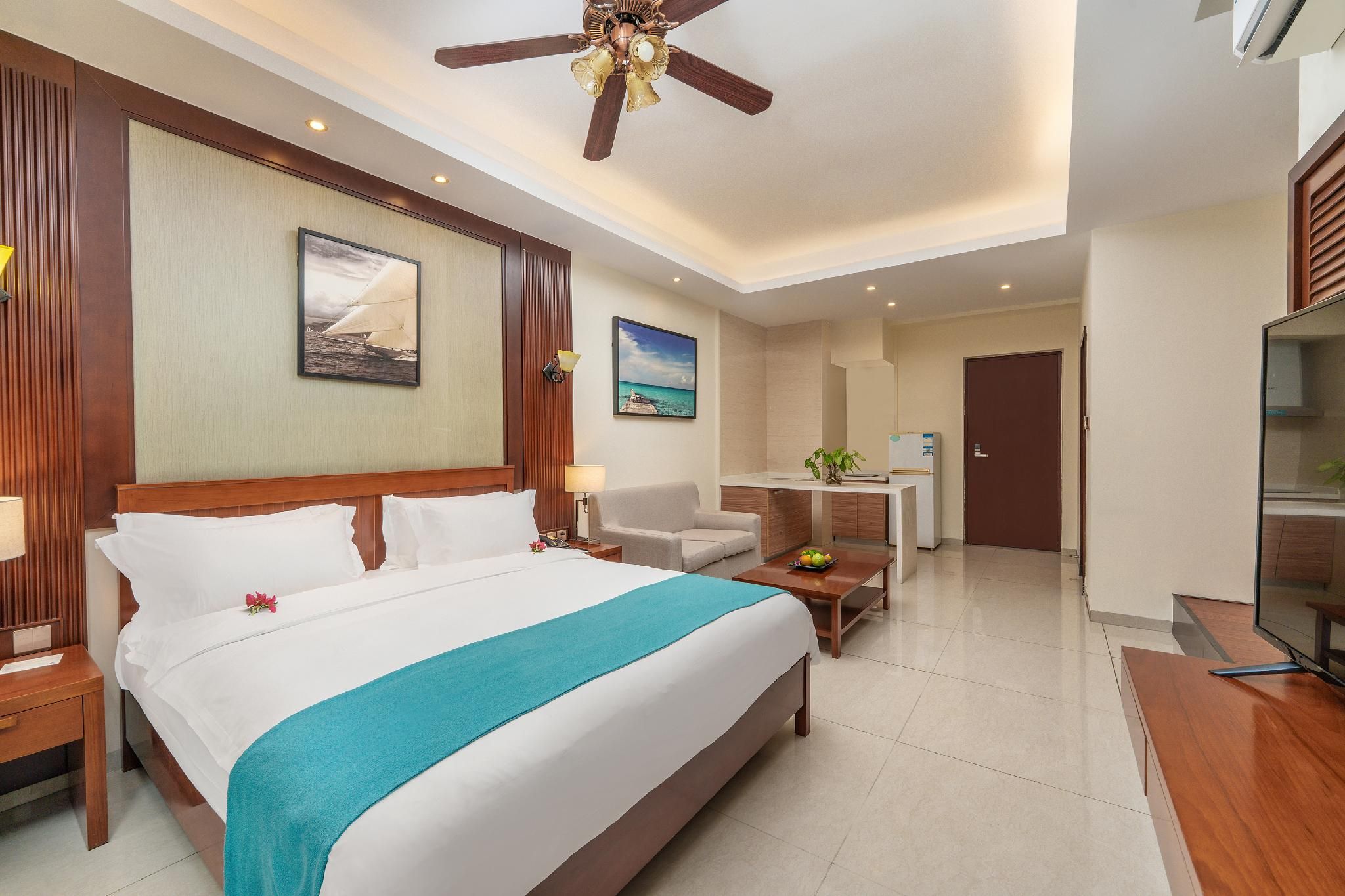 Superior City View Queen Room