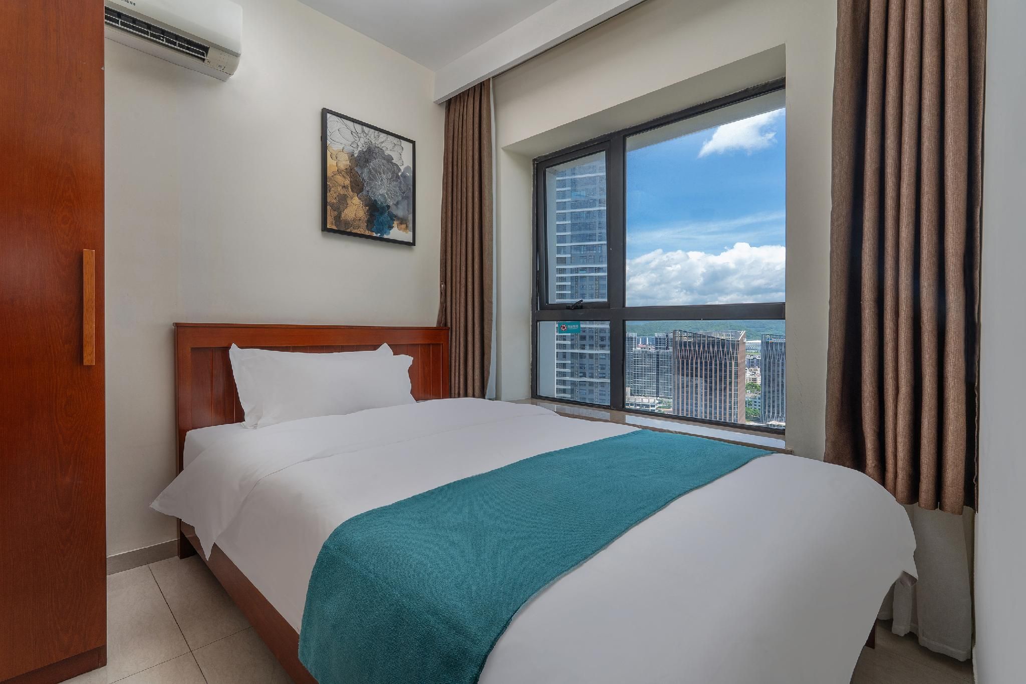 Suite Room with Balcony
