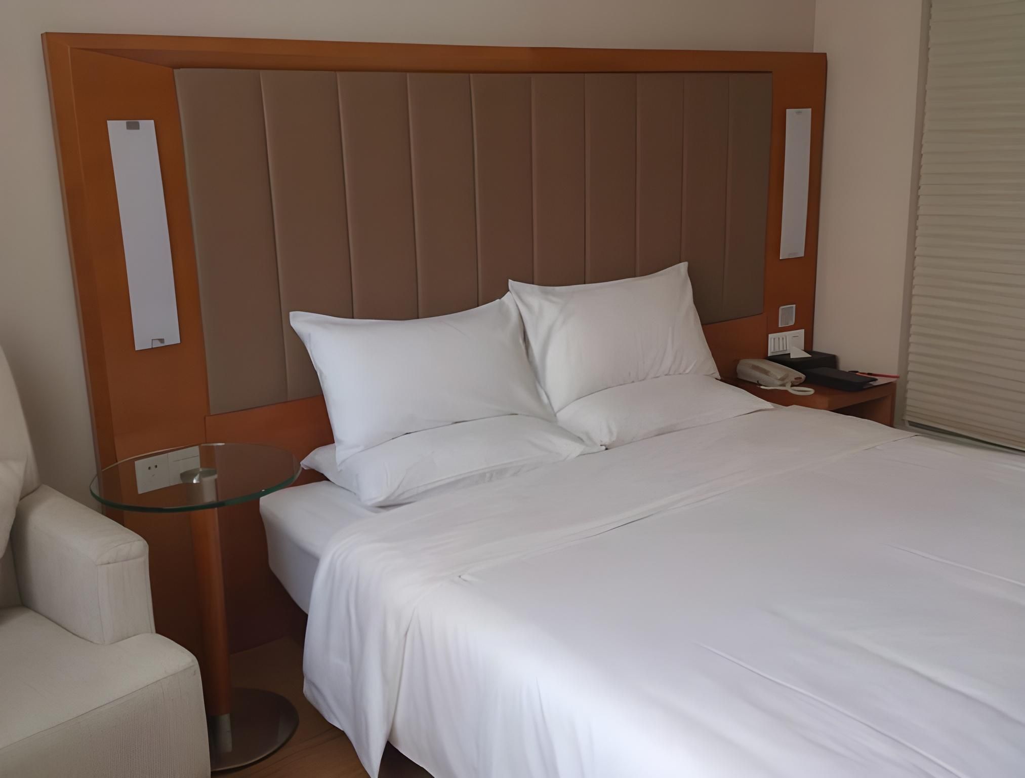 Huazhu - Superior BedRoom