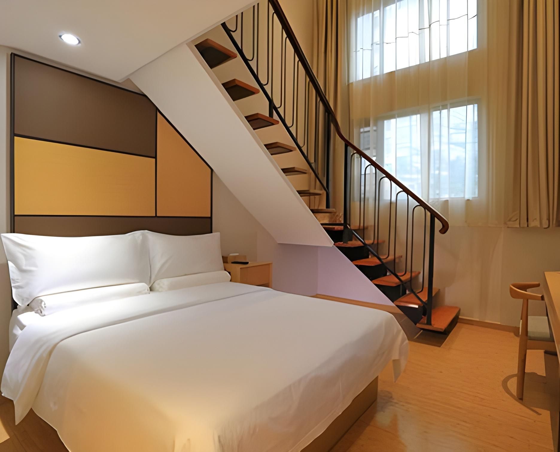 Huazhu - Duplex Bed Room