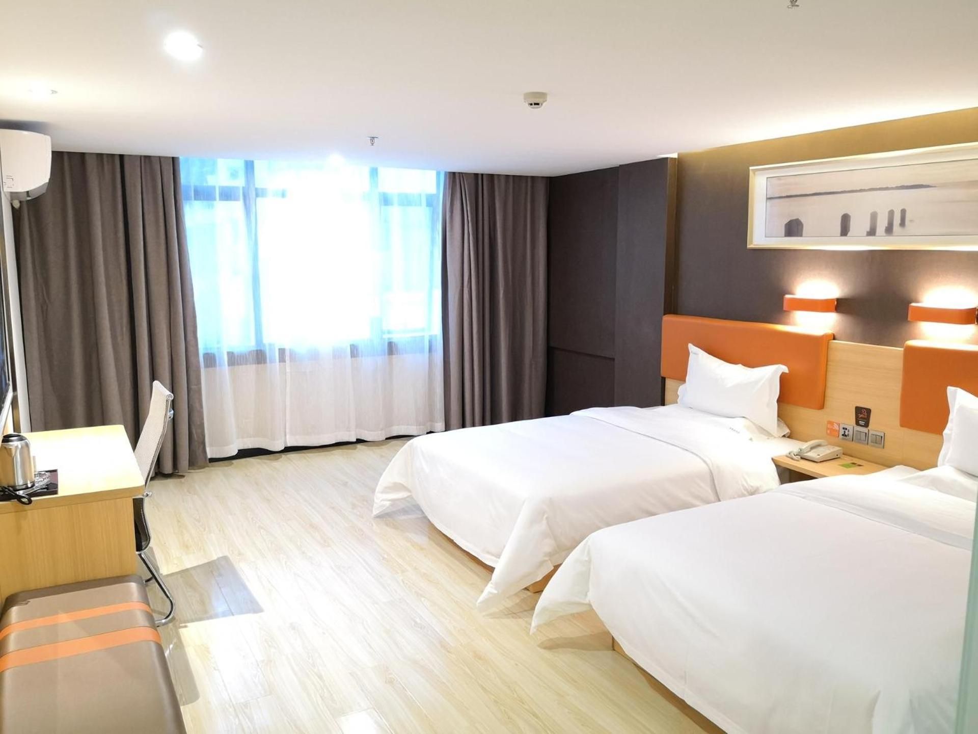 Premium Deluxe Twin Room