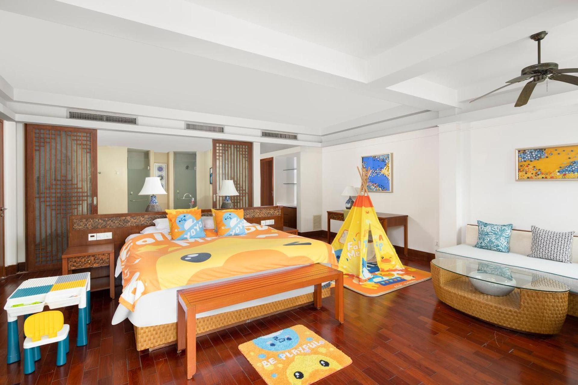 Swiss Signature Room, 1 King Size Bed, Children Theme