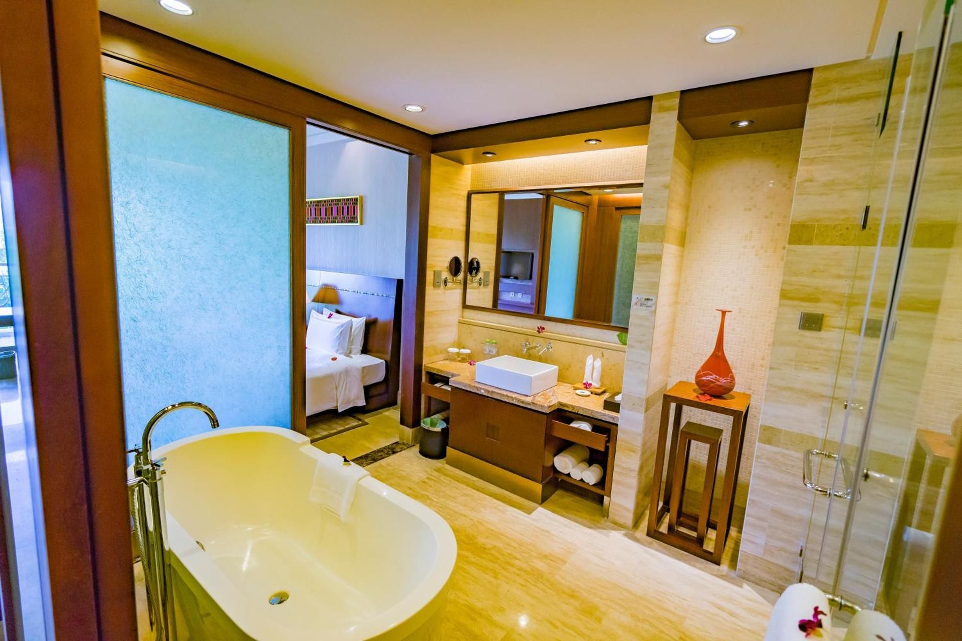 Standard King Room