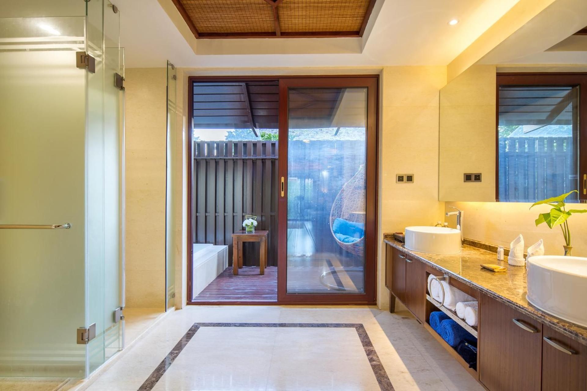 5-Bedroom Villa with Private Pool