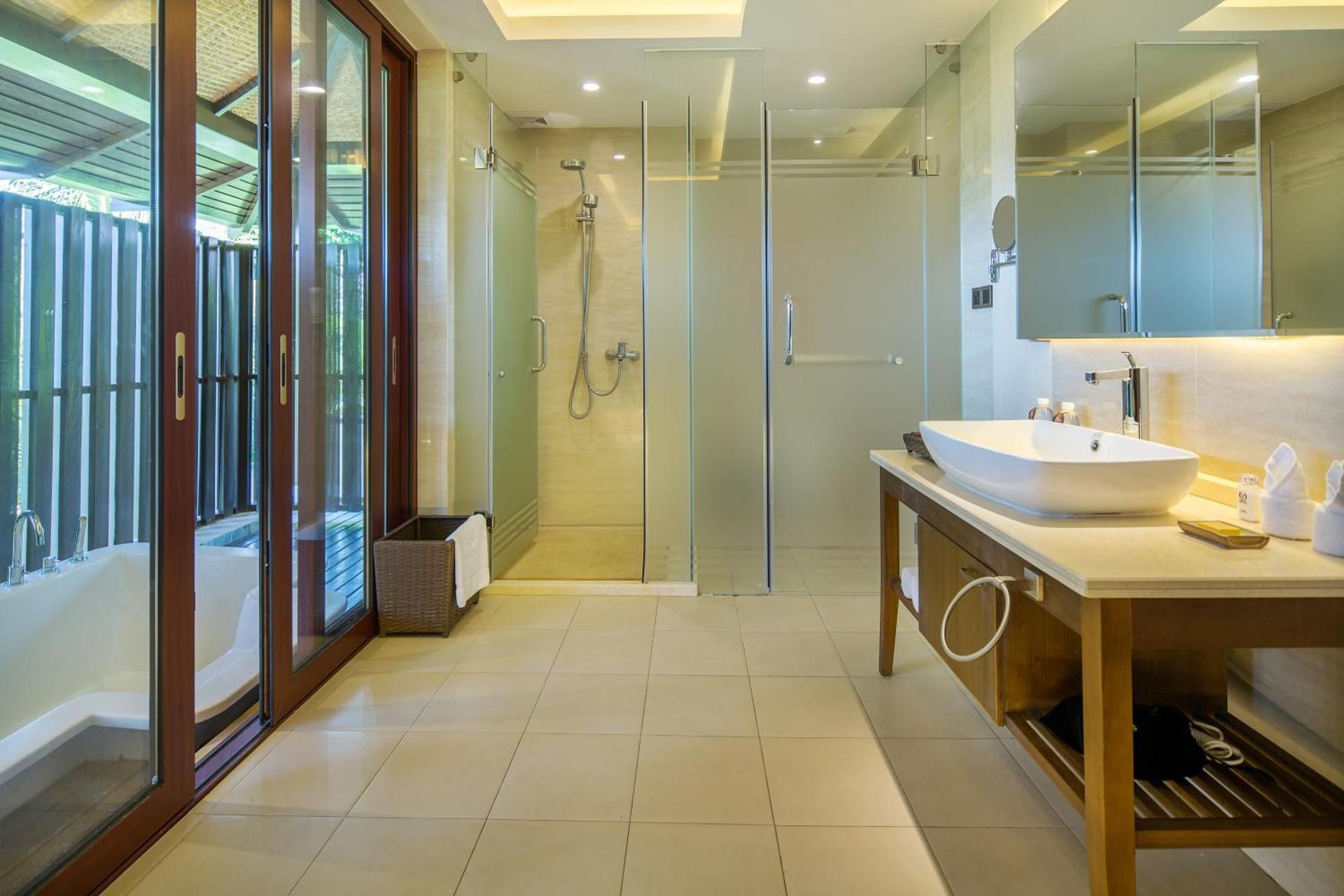 Executive Villa with private pool ( 4 bedrooms)