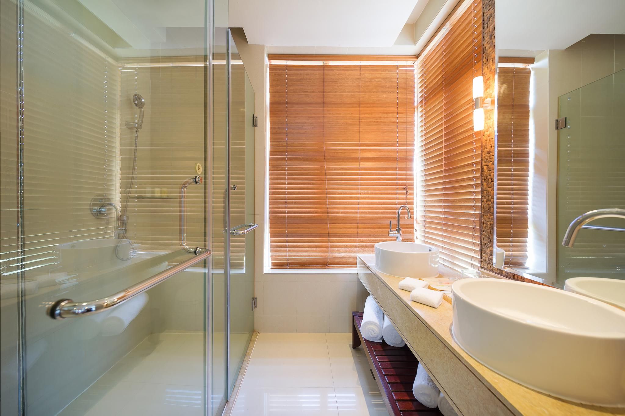 Exclusive Suite, 1 King Size Bed and 1 Single Size Bed, Mountain View