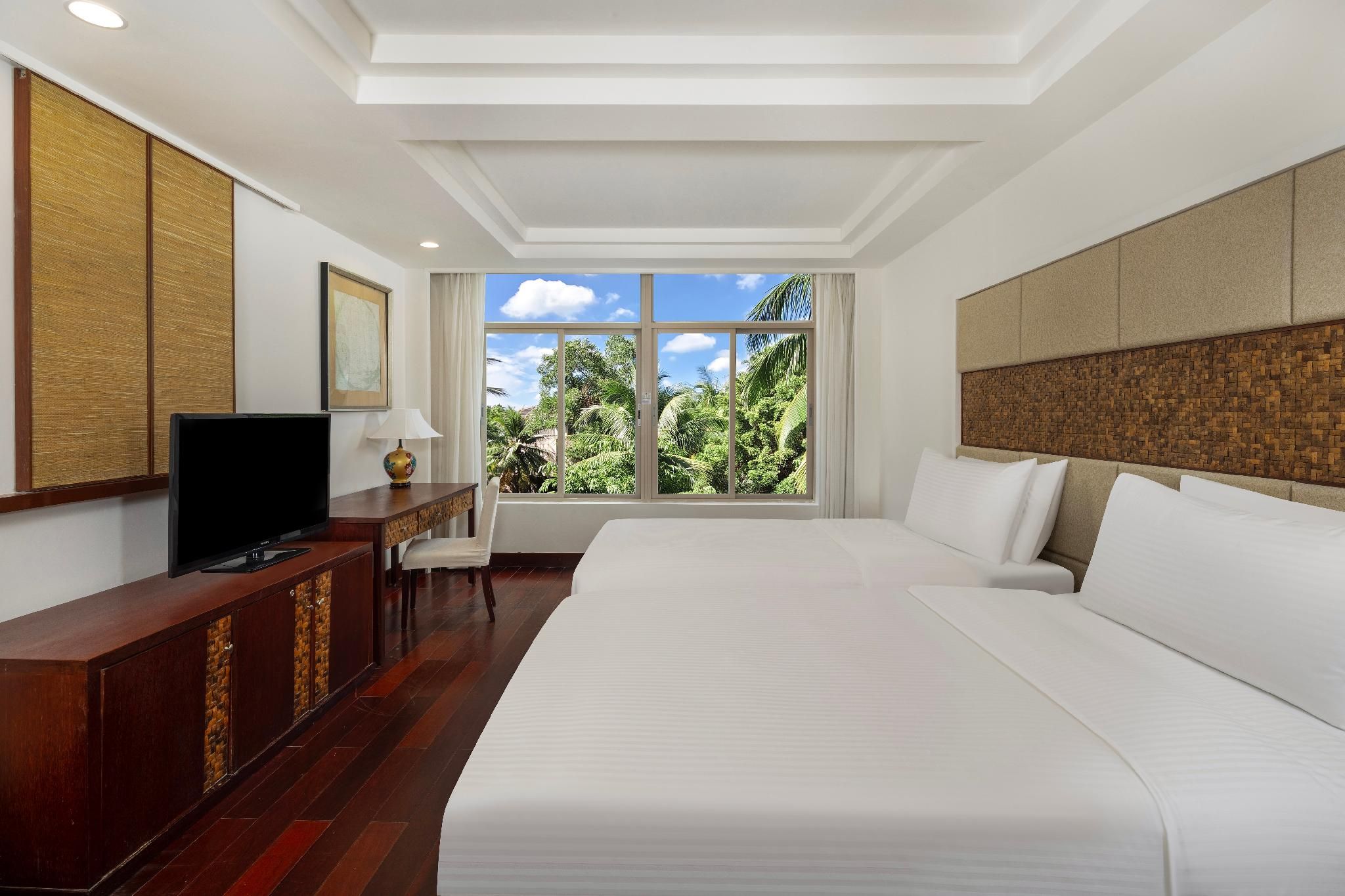 Deluxe Room, 2 Single Size Beds, Pool View