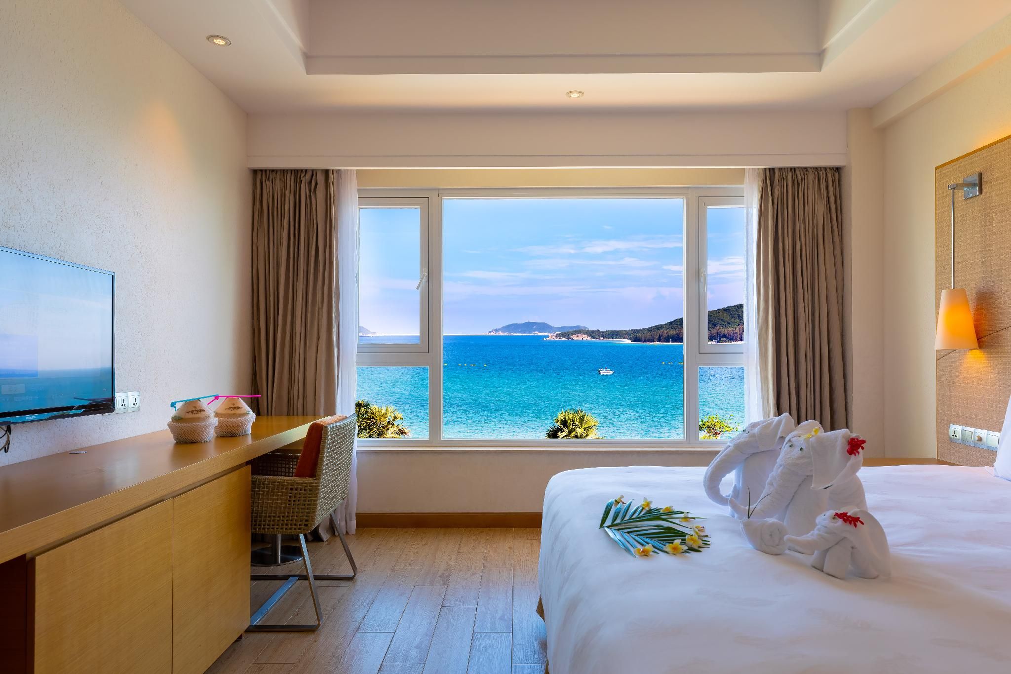 Grand Ocean View King Room