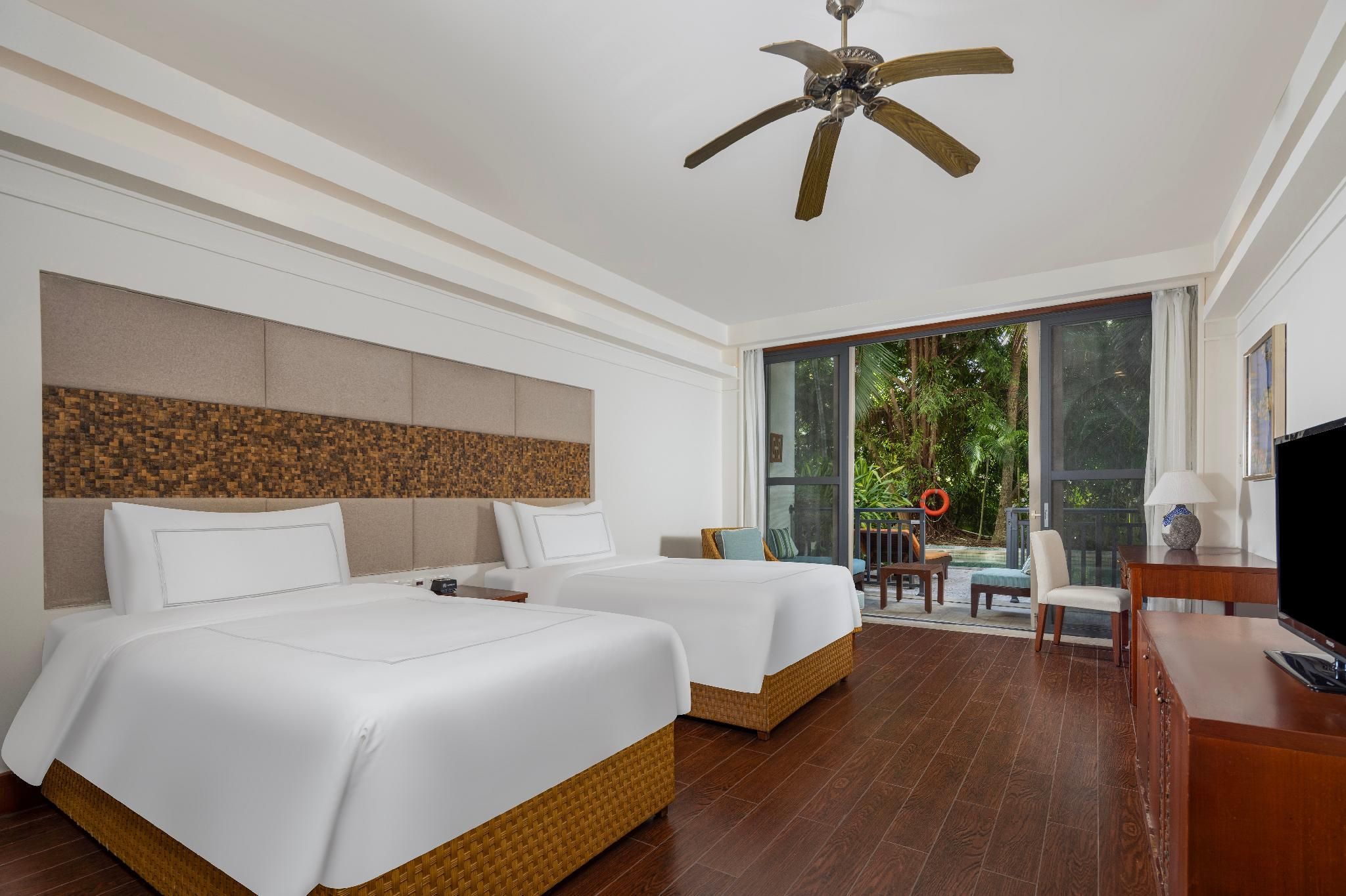 Swiss Signature Room, 2 Single Size Beds, with Private Swimming Pool