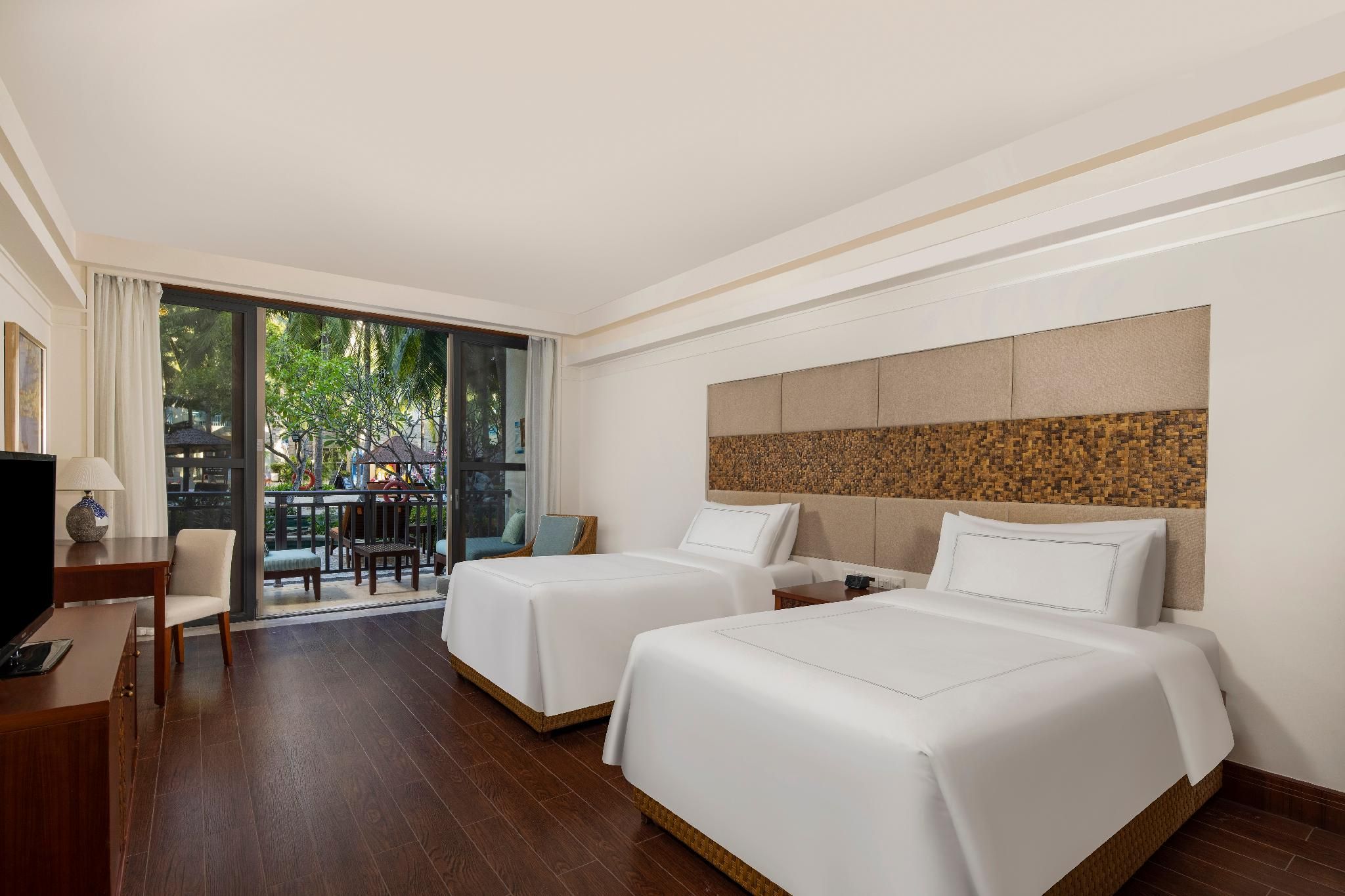 Swiss Signature Room, 2 Single Size Beds, Connect with Public Swimming Pool