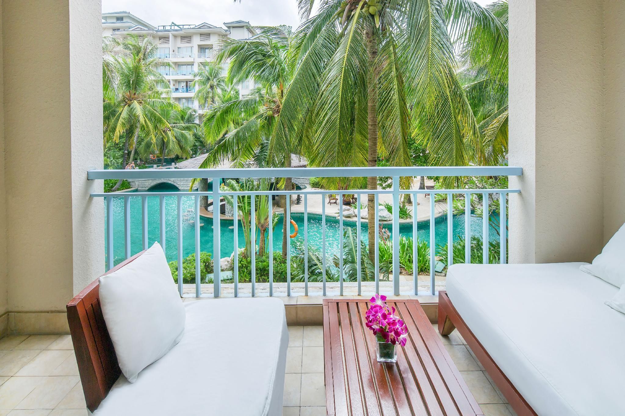 Swiss Select Room, 2 Single Size Beds, Pool View