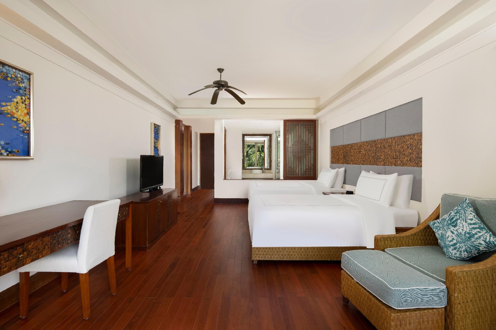 Swiss Select Room, 2 Single Size Beds, Pool View