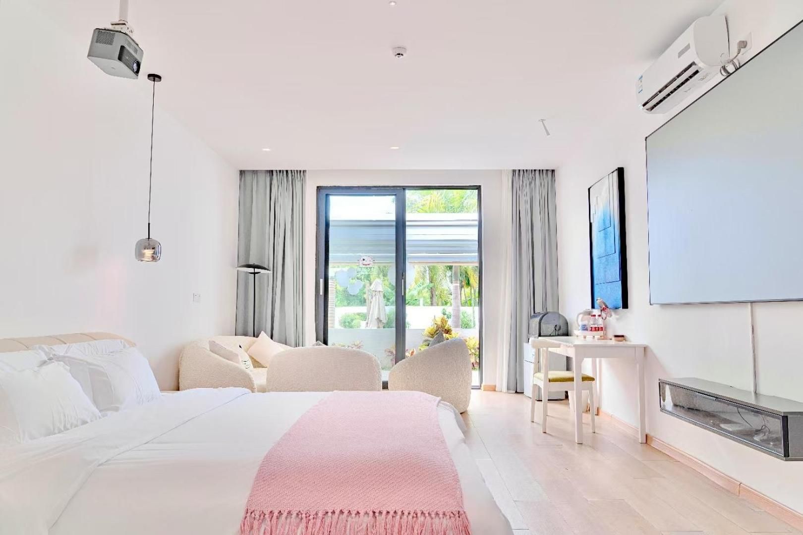 Deluxe Family Suite