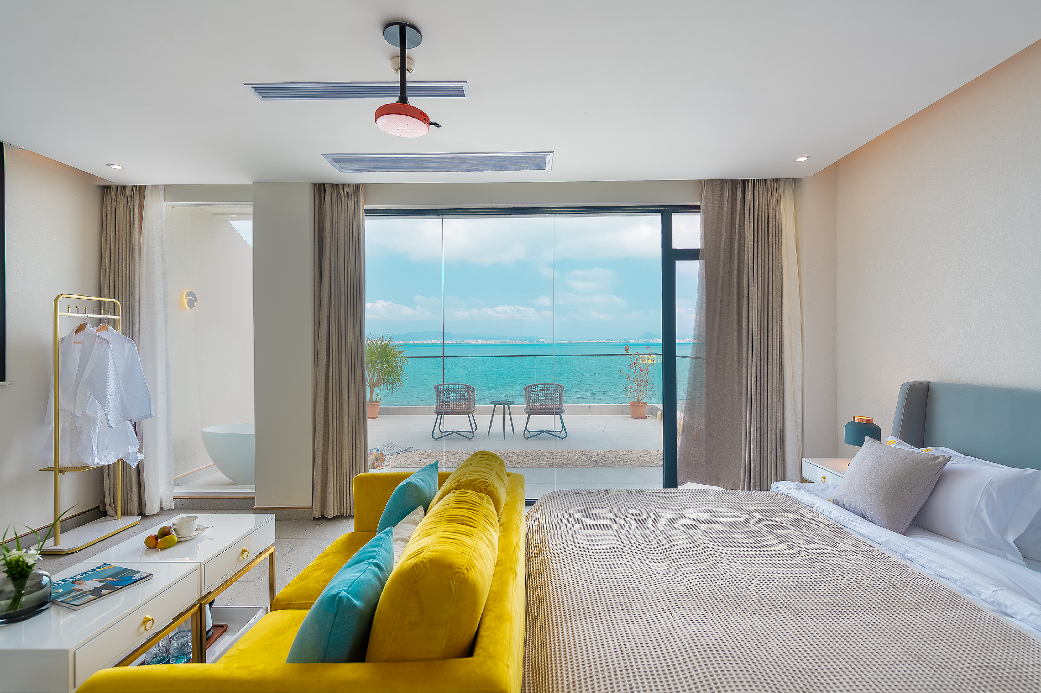 Balcony King Room