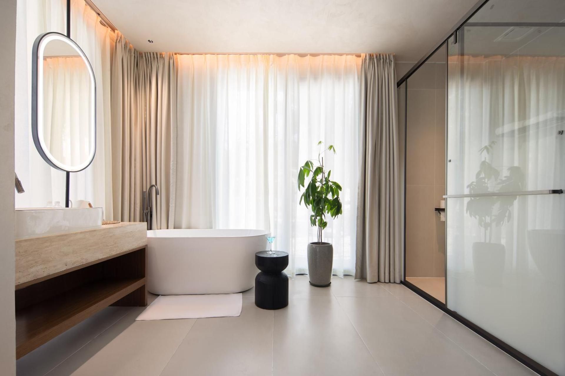 King Room with Pool View