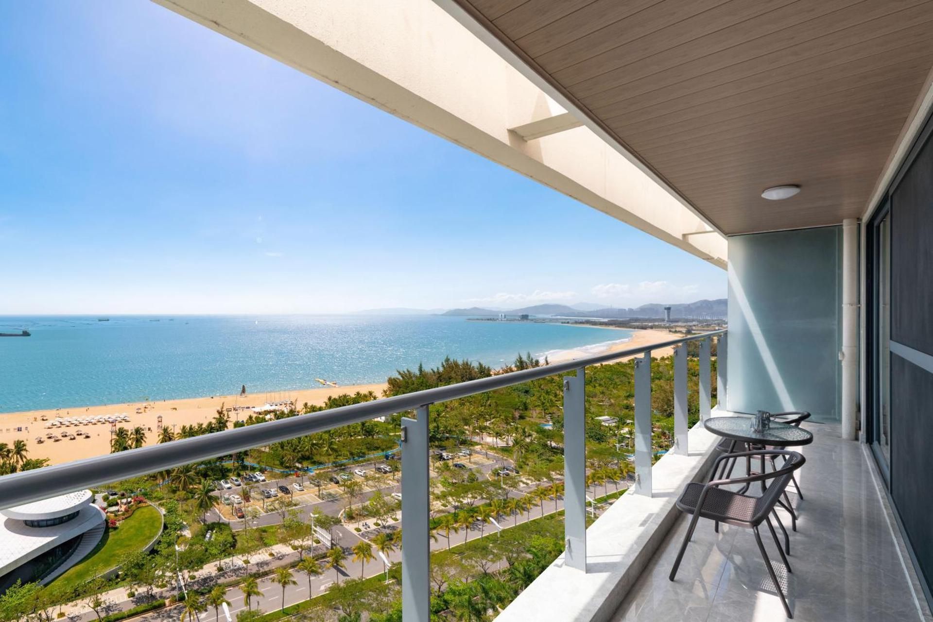 Guestroom - 3-Bedroom, Sea-View (Living Room, Kitchen, Balcony, Fridge)