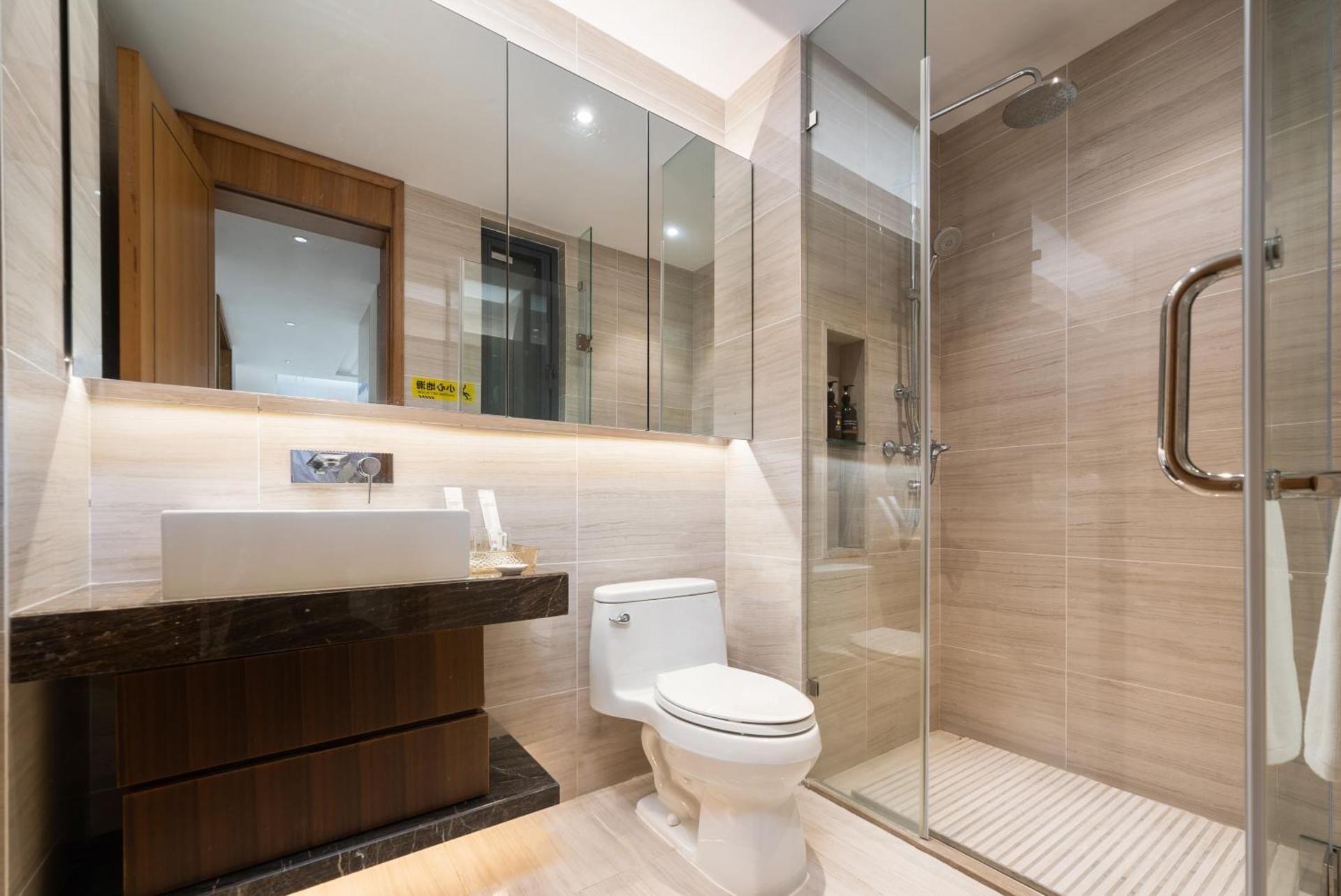 Light Luxury Sea-View Two-Bedroom Suite (Living Room, Kitchen, Balcony, Fridge, Washing Machine)