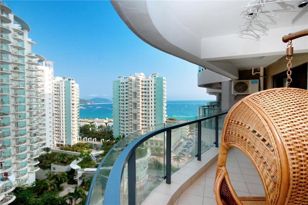 One-Bedroom Apartment with Ocean View