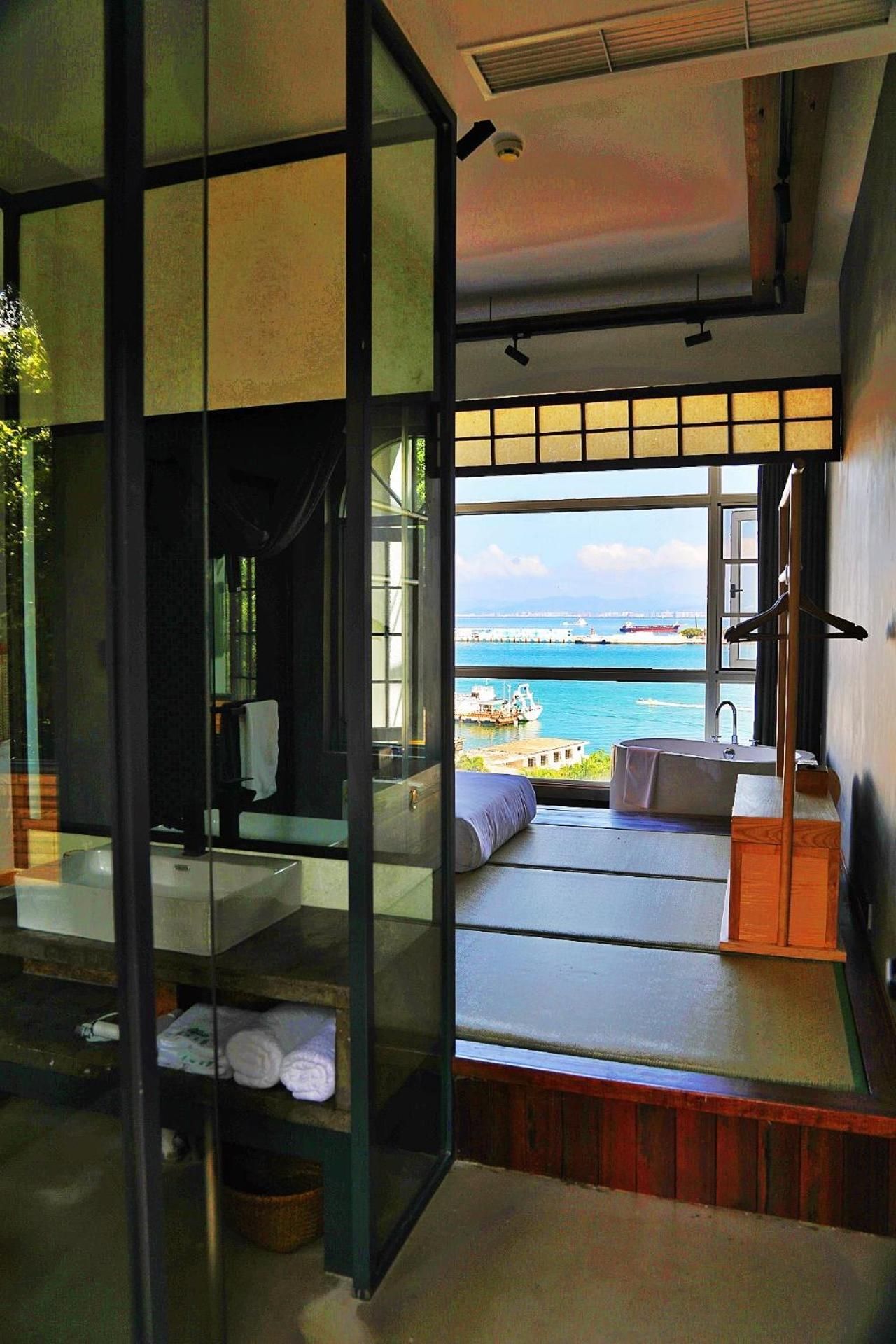 Twin Room with Sea View